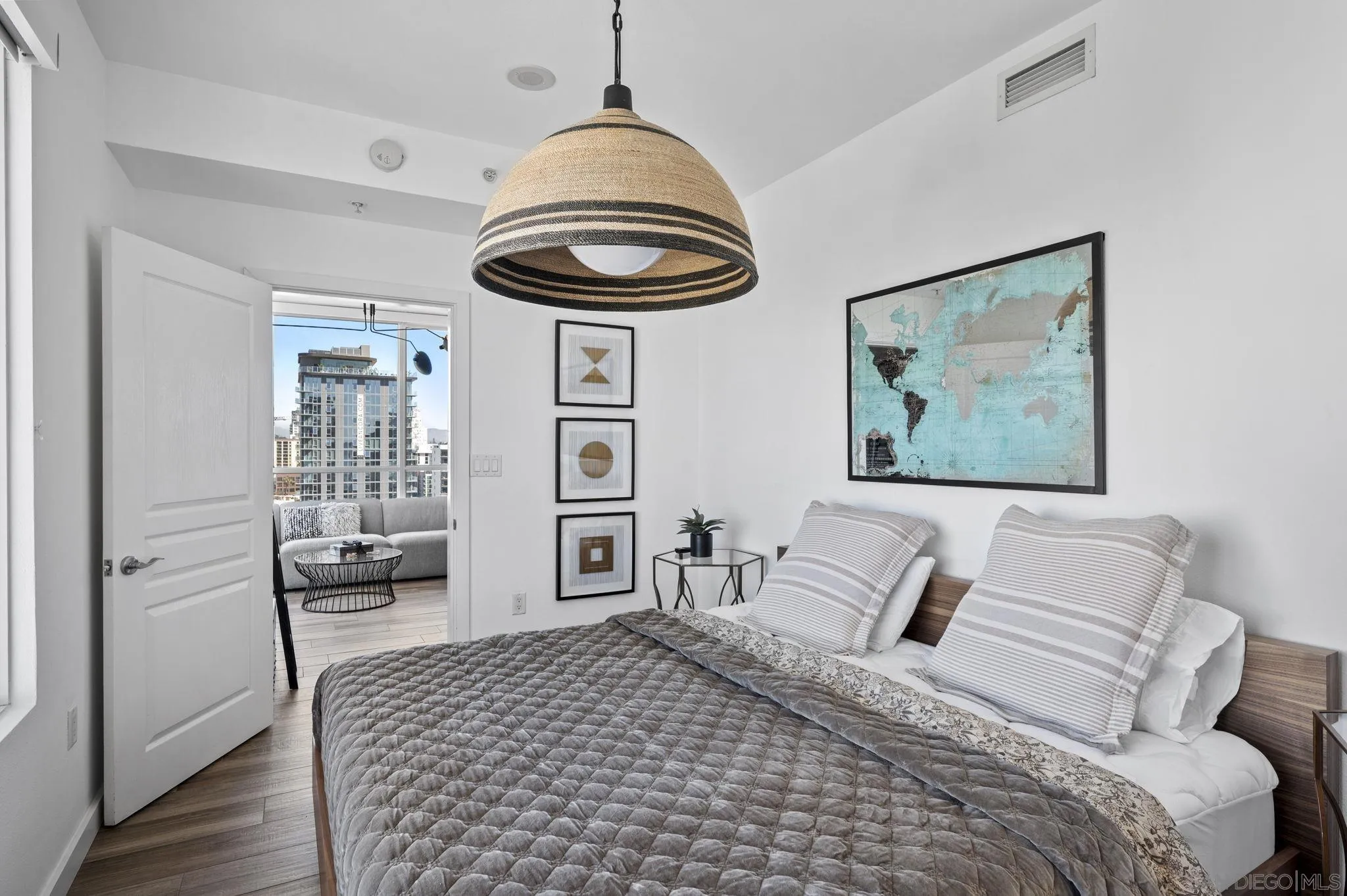 300 W W Beech St Unit 1808