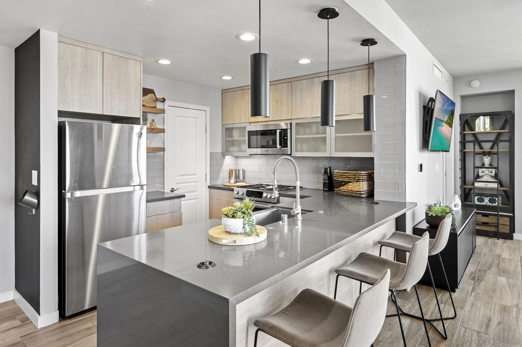 300 W W Beech St Unit 1808