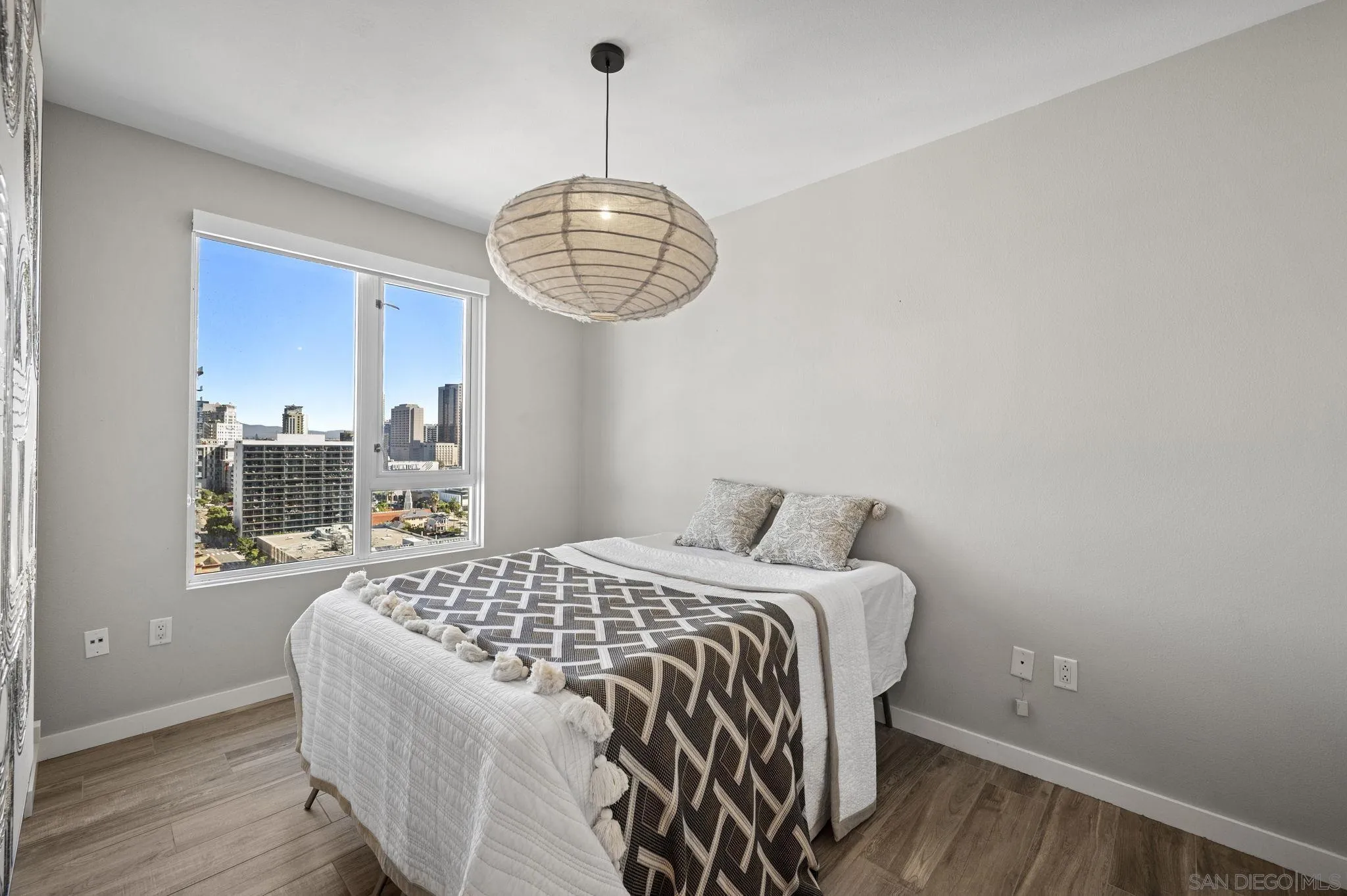 300 W W Beech St Unit 1808