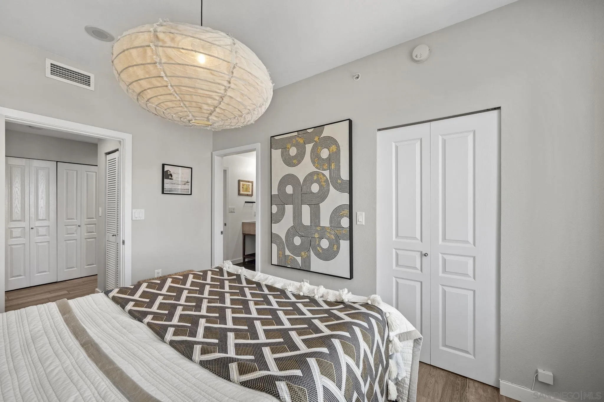 300 W W Beech St Unit 1808