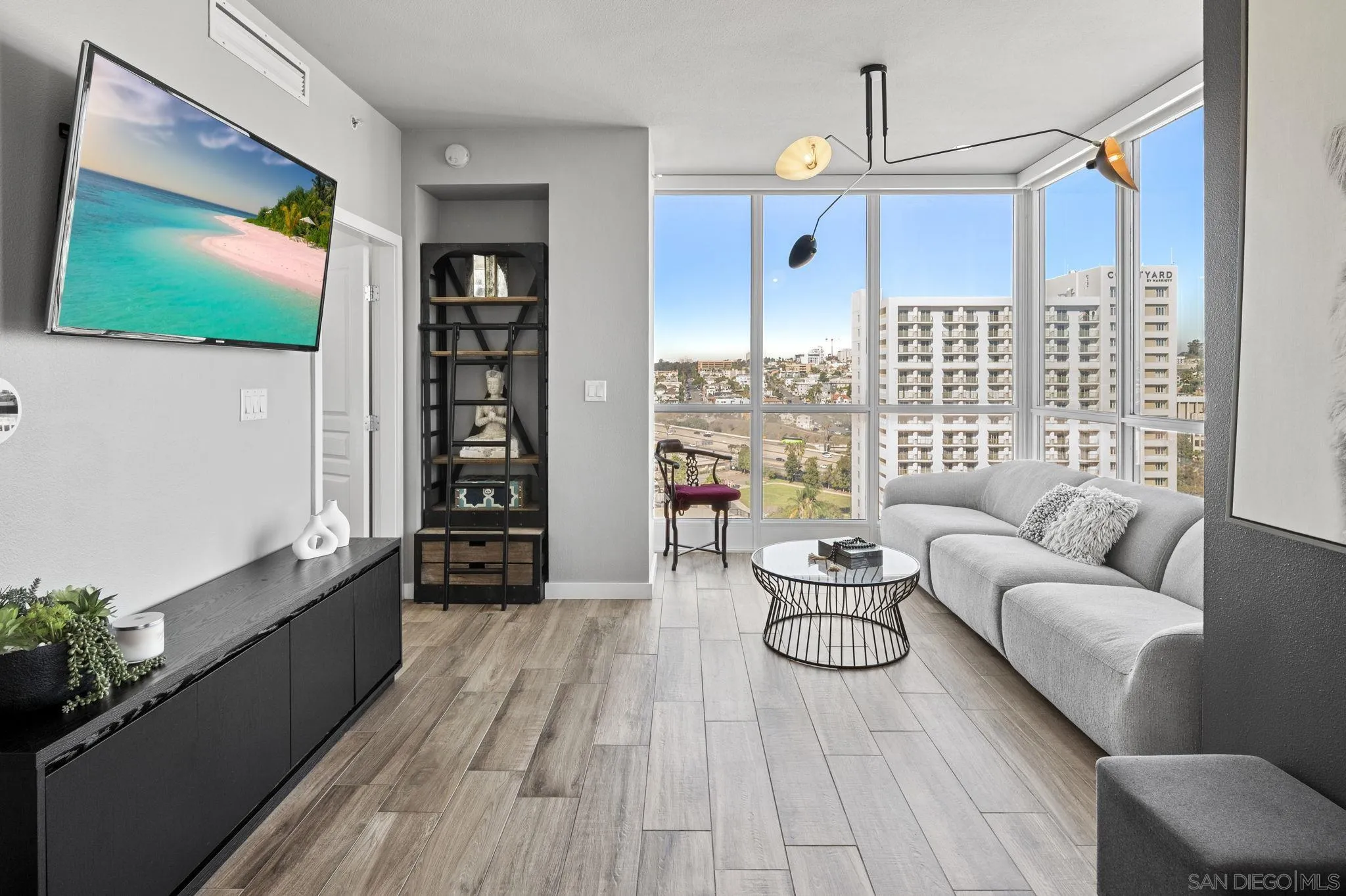 300 W W Beech St Unit 1808