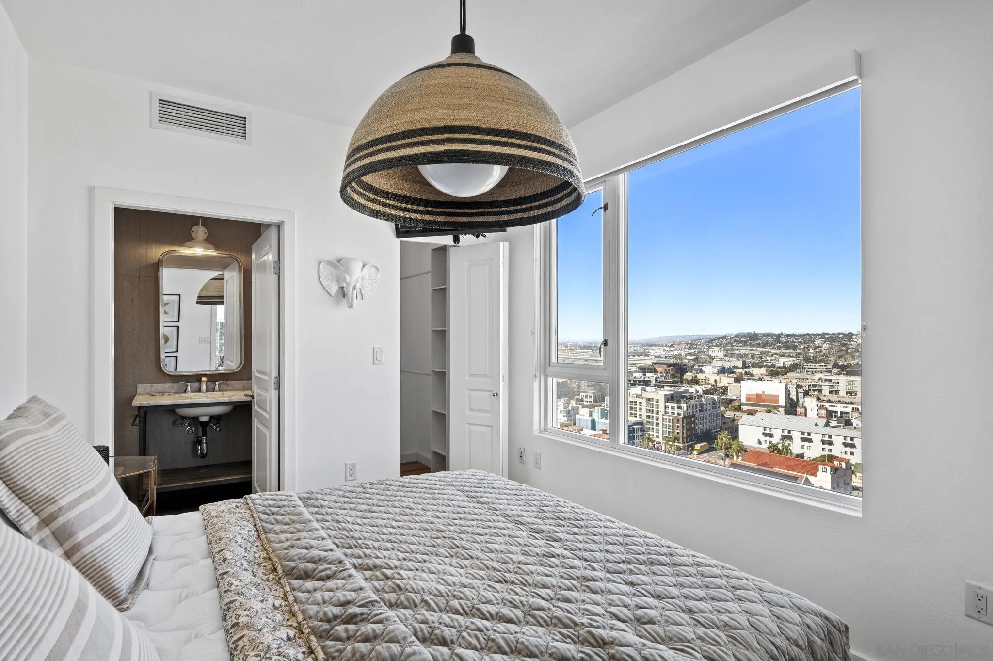 300 W W Beech St Unit 1808