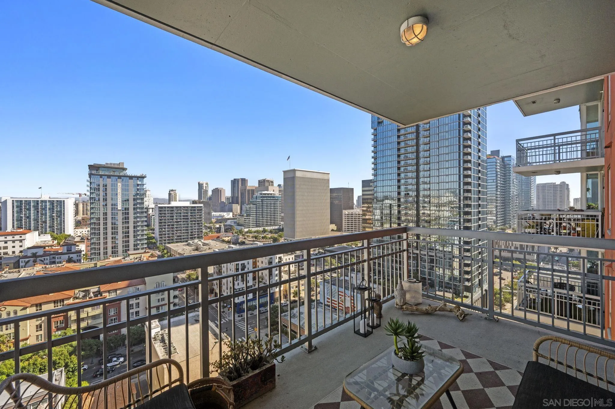 300 W W Beech St Unit 1808