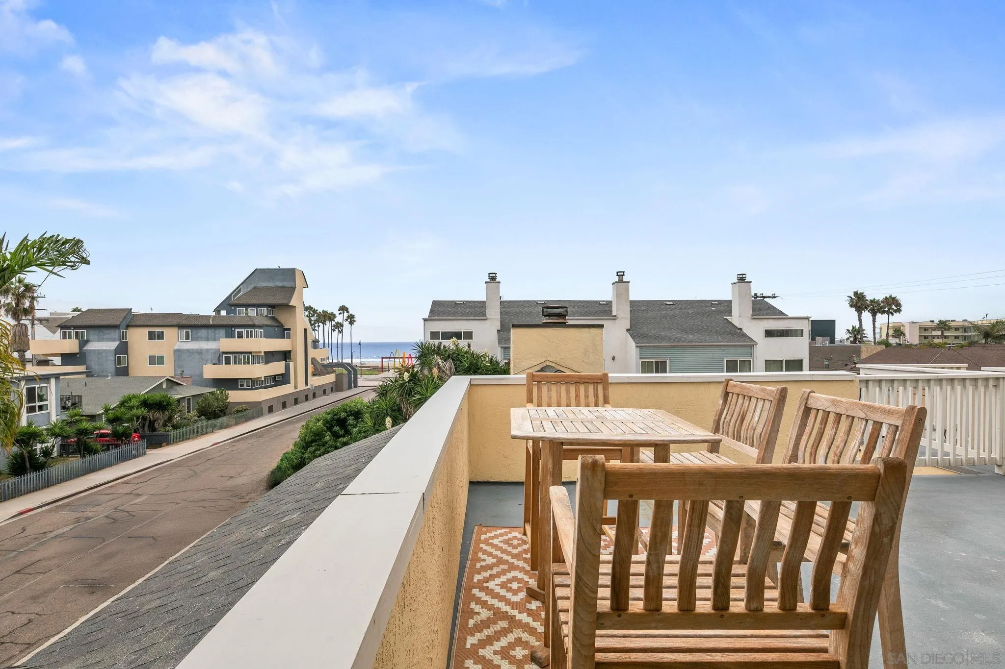 152 Evergreen Ave. Unit 4