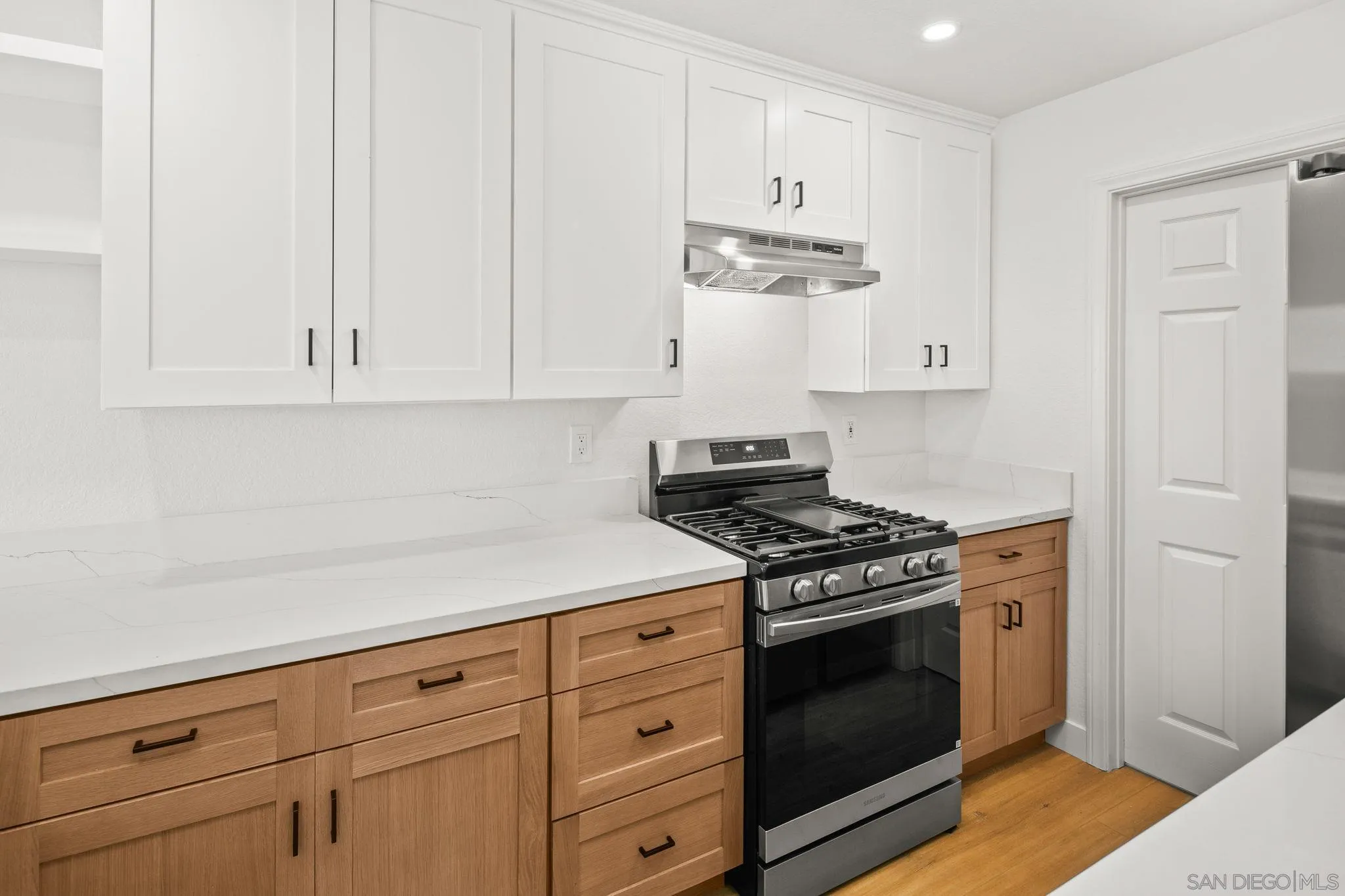 152 Evergreen Ave. Unit 4