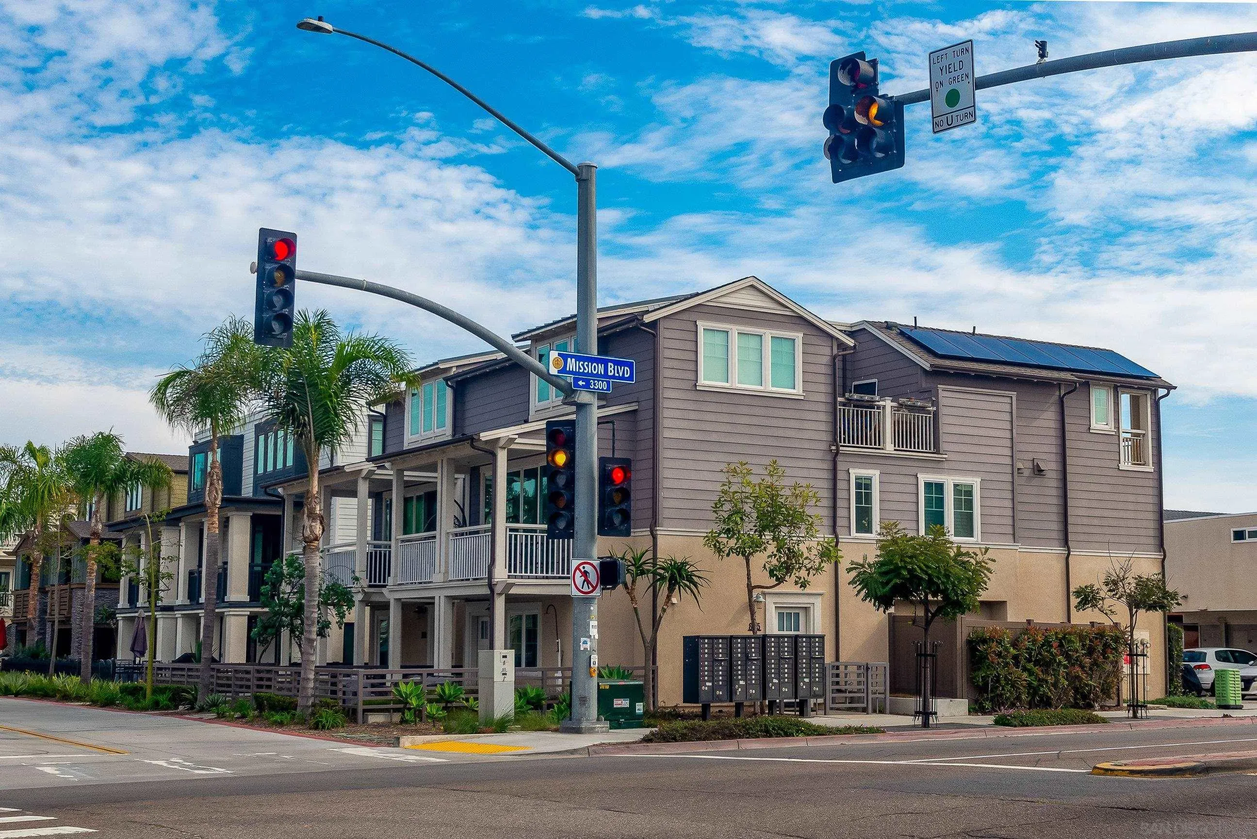 807 Santa Barbara Pl