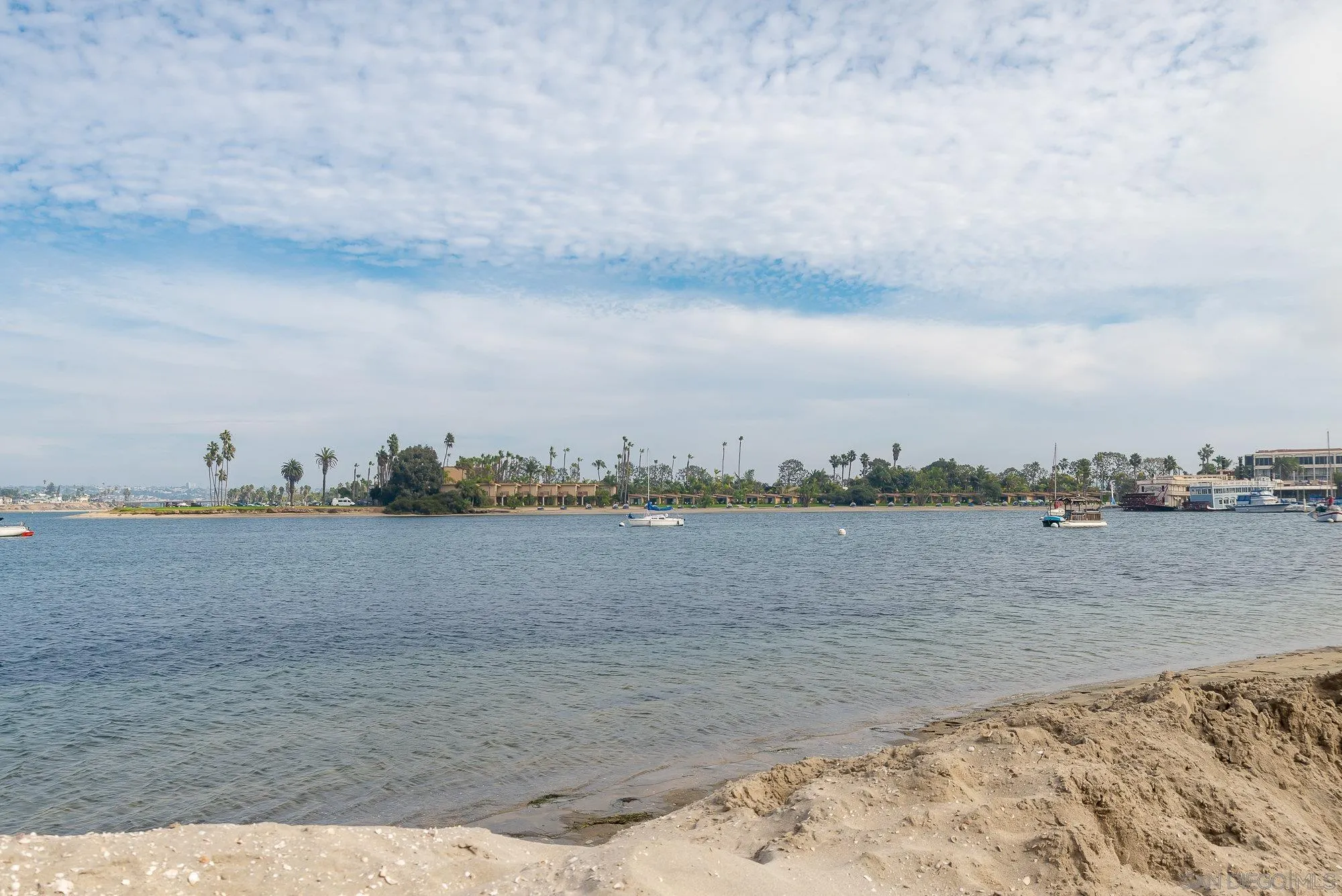 807 Santa Barbara Pl