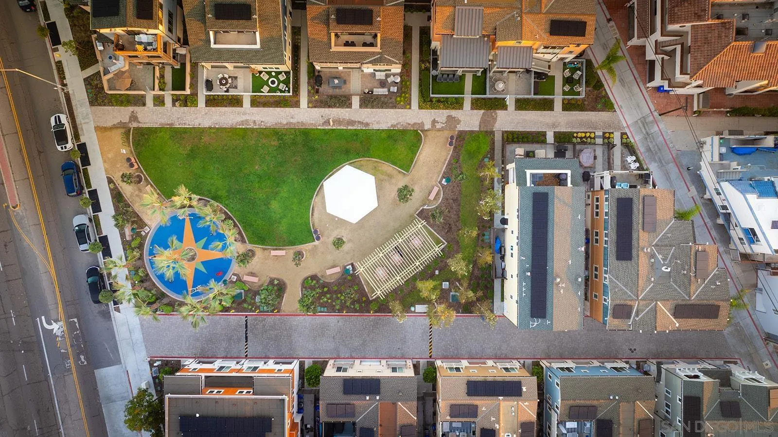 807 Santa Barbara Pl