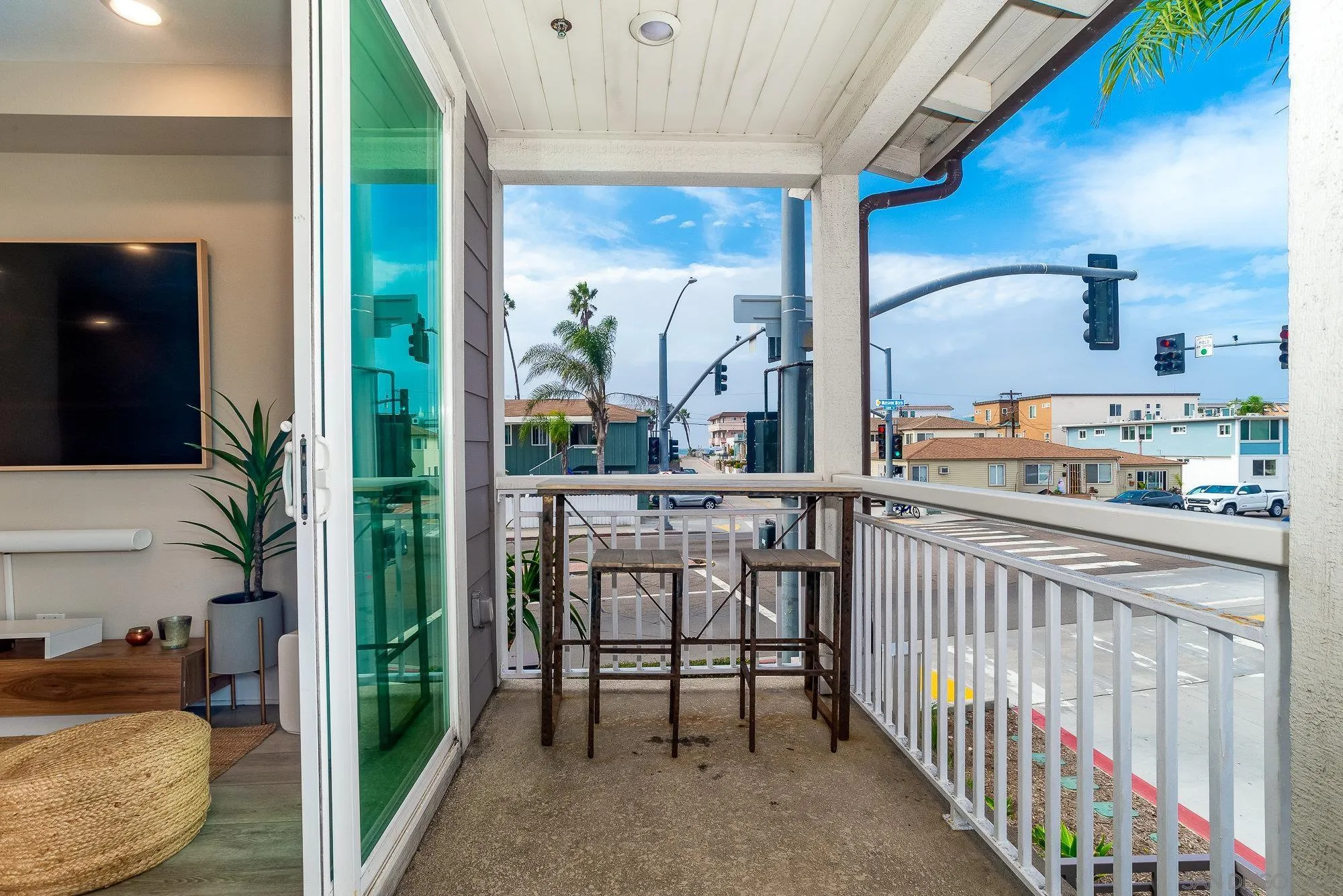 807 Santa Barbara Pl