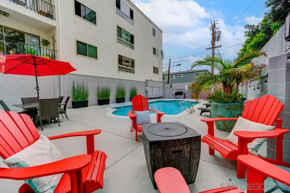 140 Walnut Ave. Unit 2d