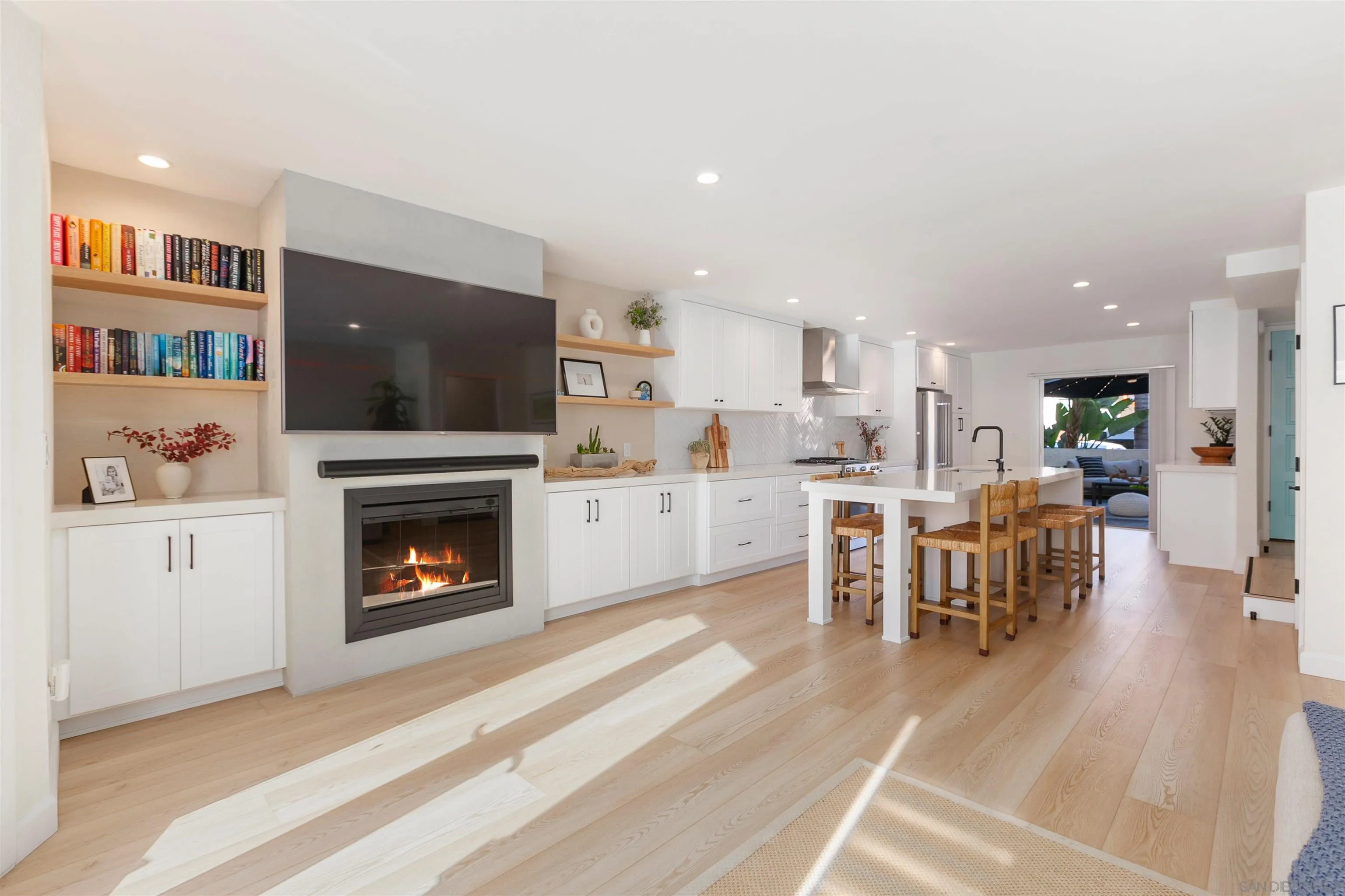 2140 Orinda Dr Unit E