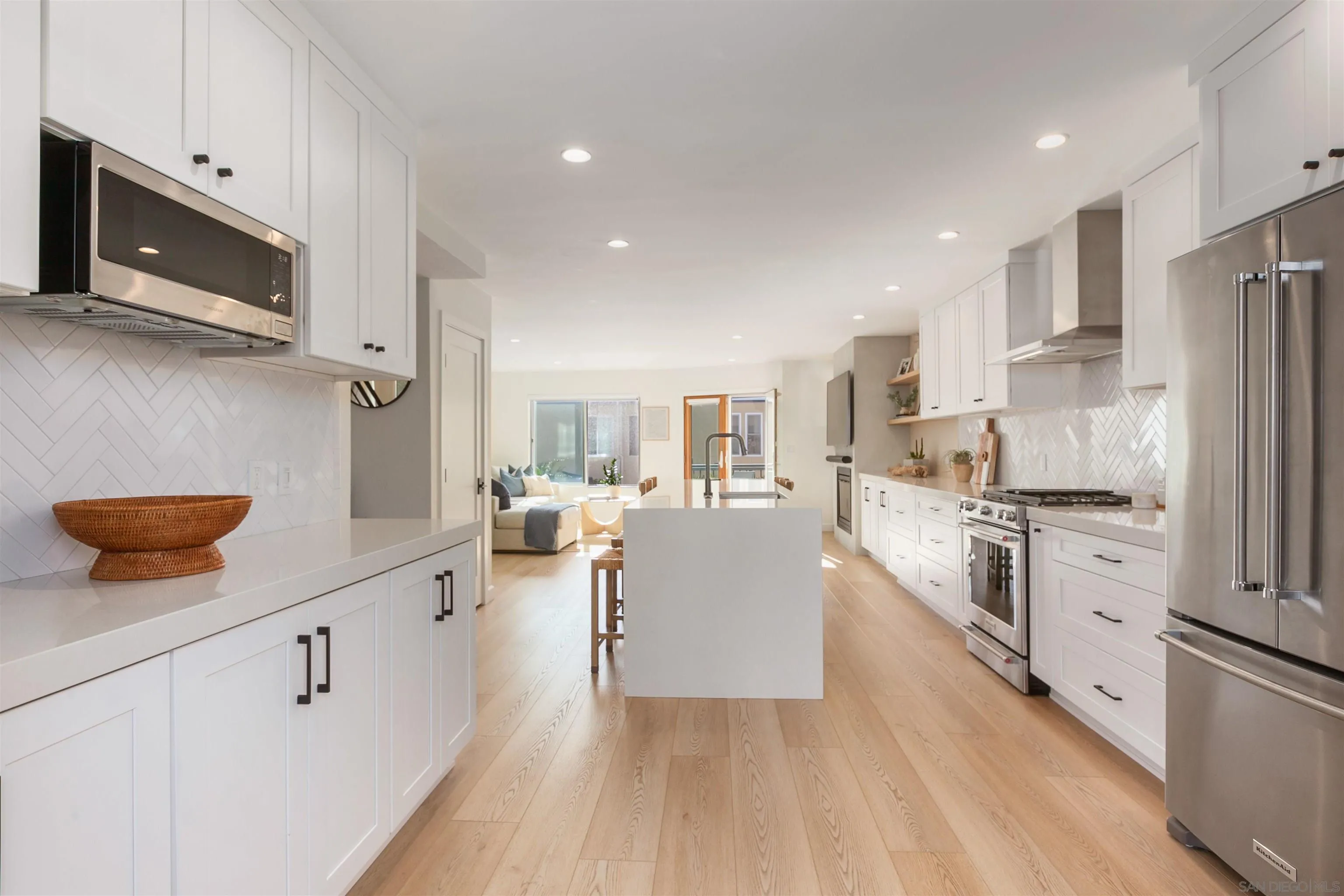 2140 Orinda Dr Unit E