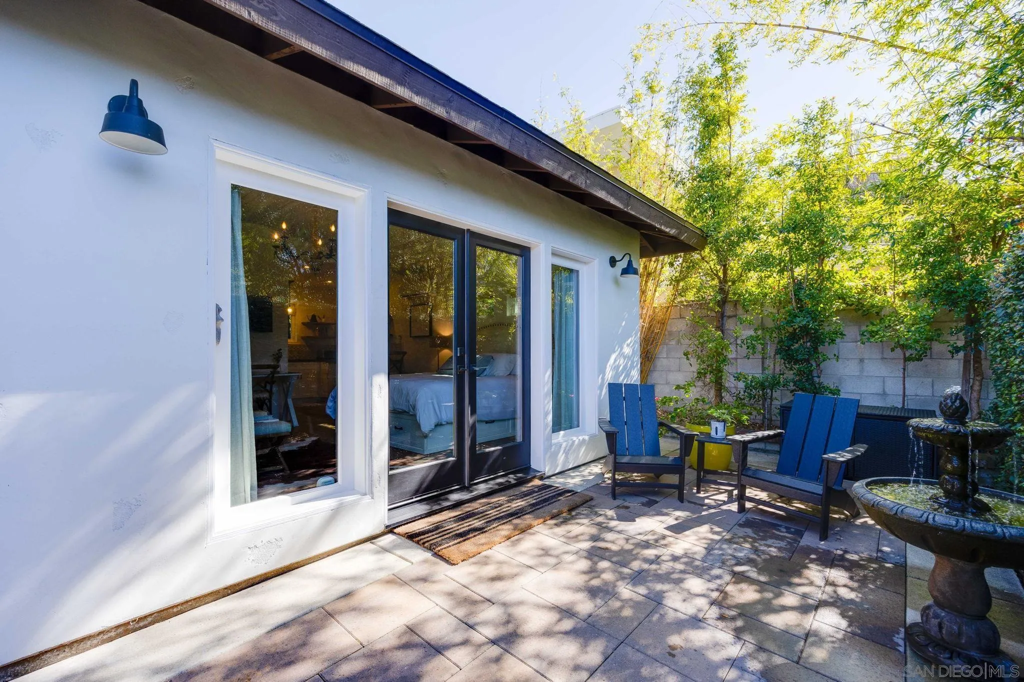 554 & 556 Stratford Dr