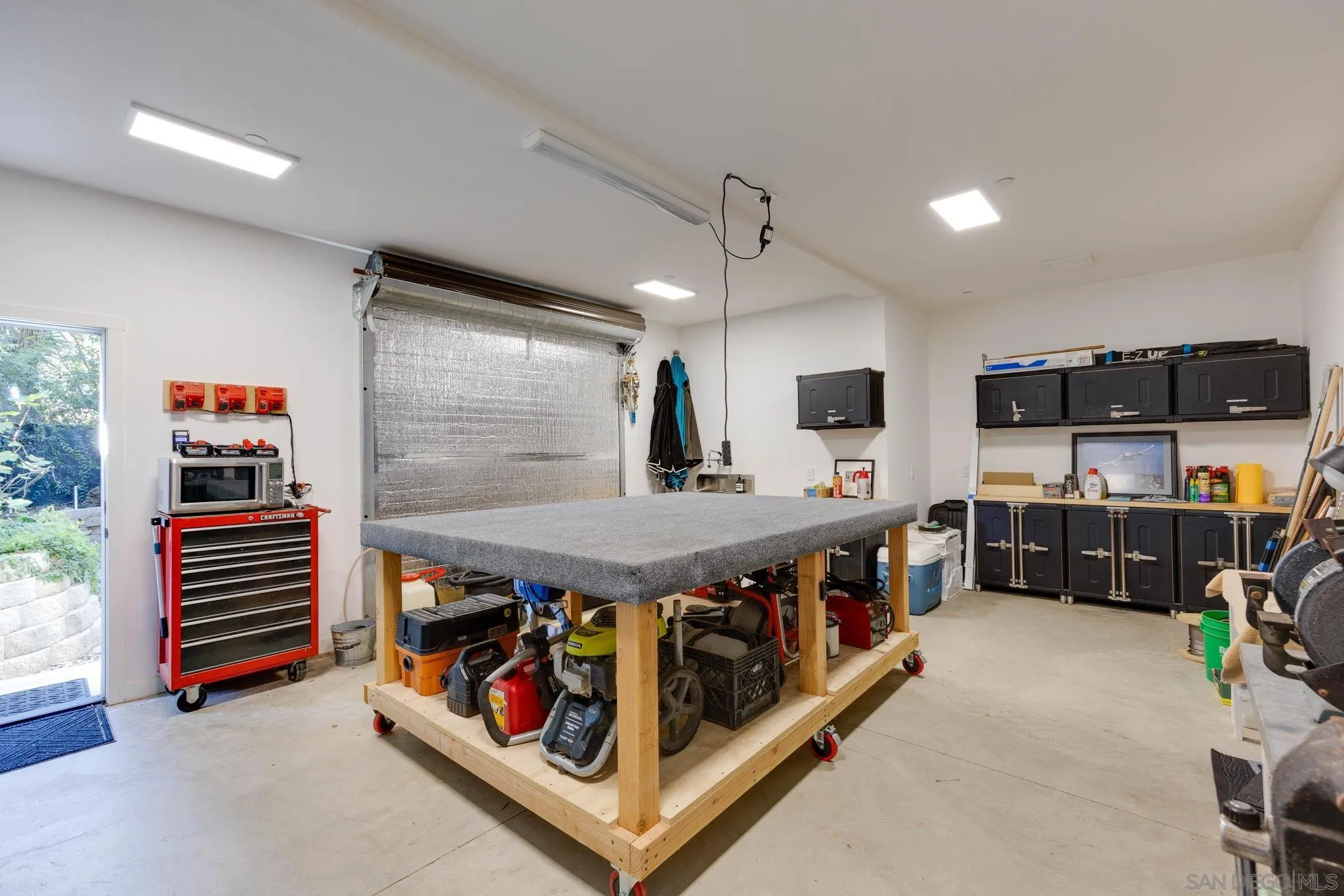 554 & 556 Stratford Dr