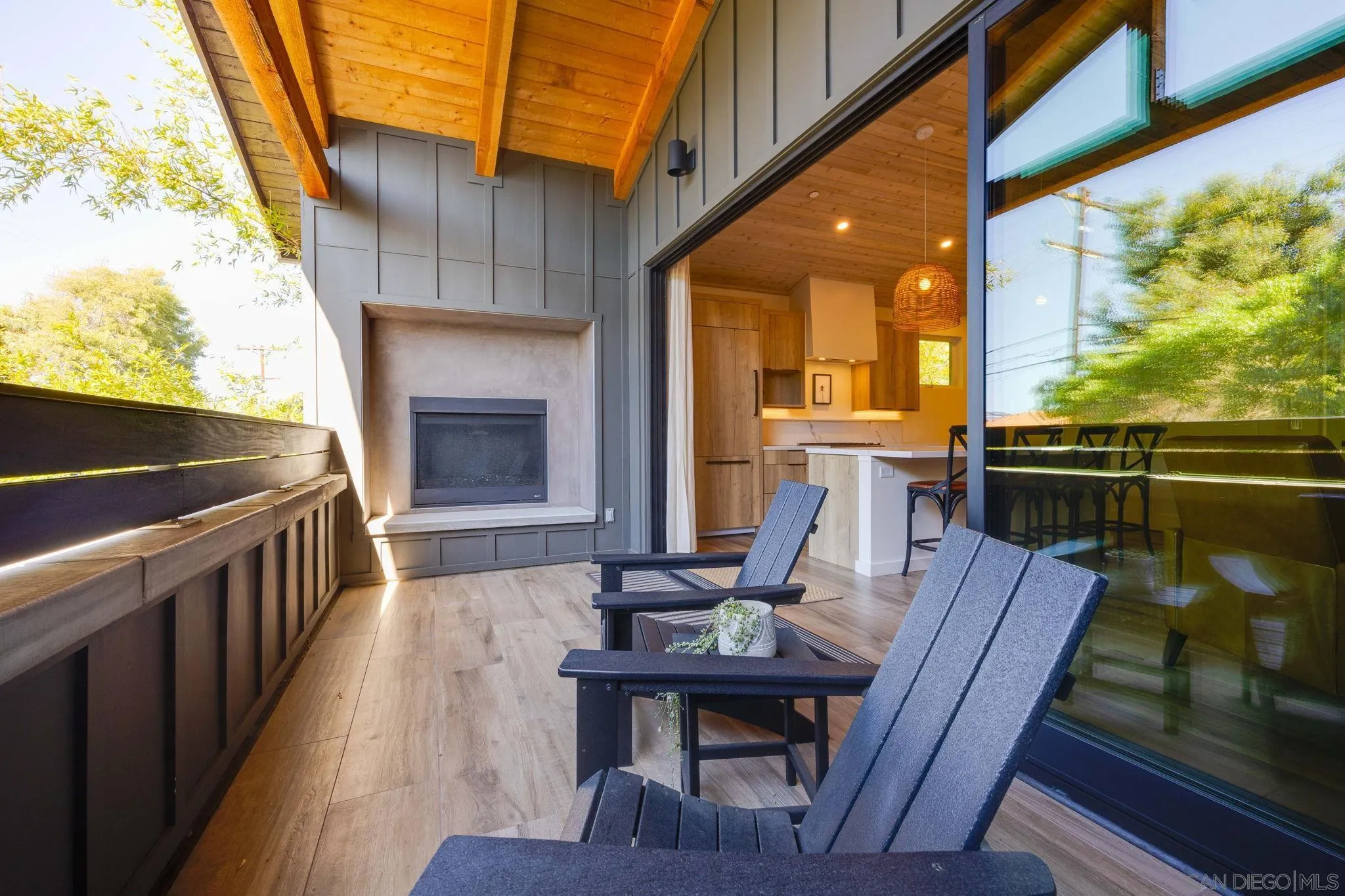 554 & 556 Stratford Dr