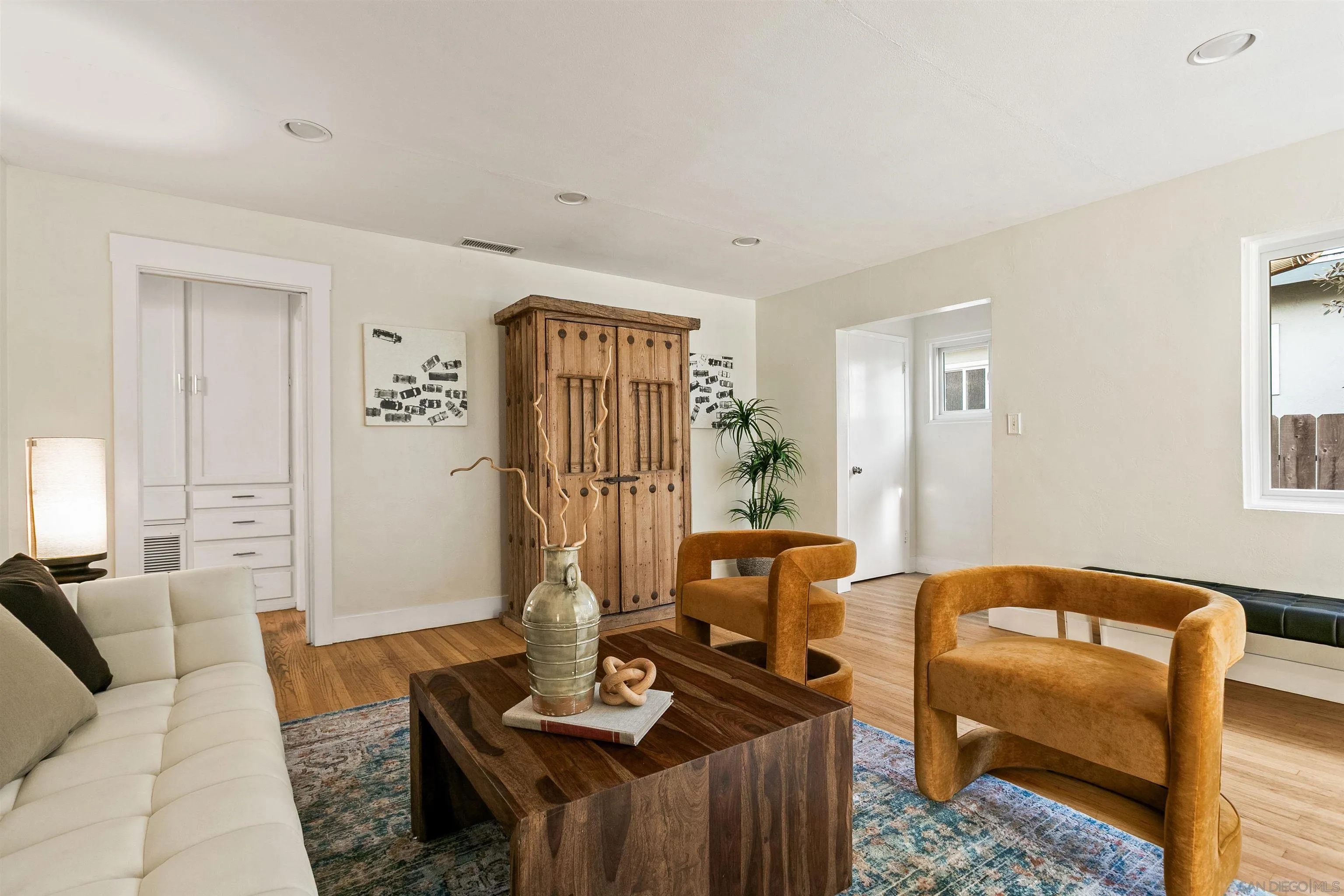 3628 Poe Street