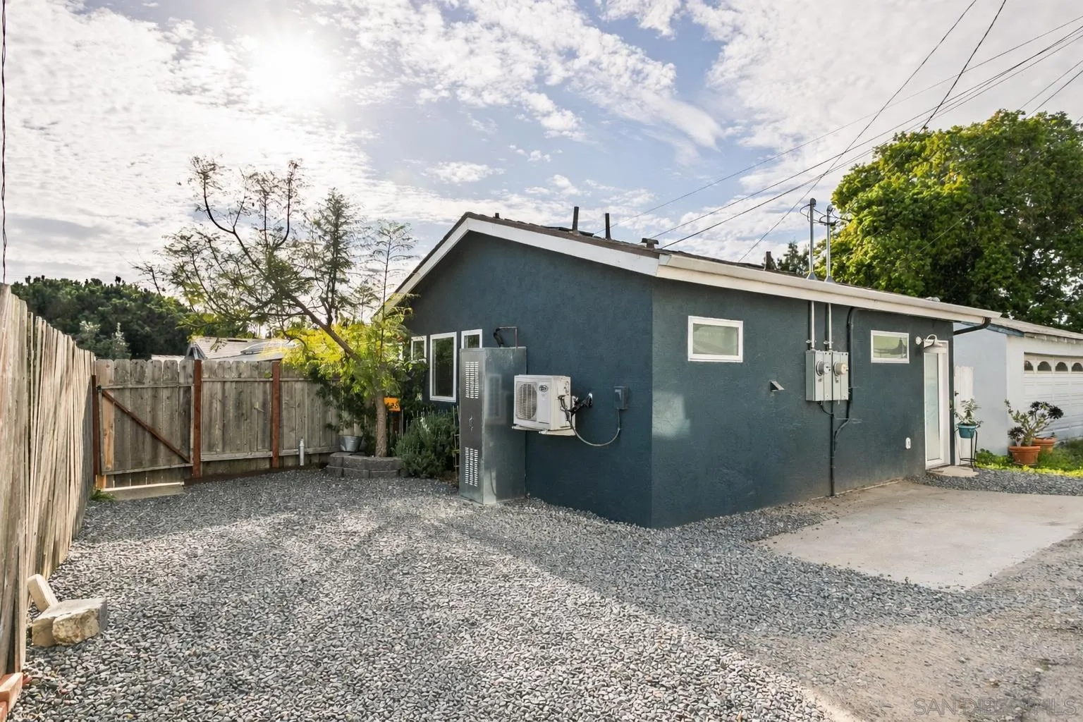 3628 Poe Street