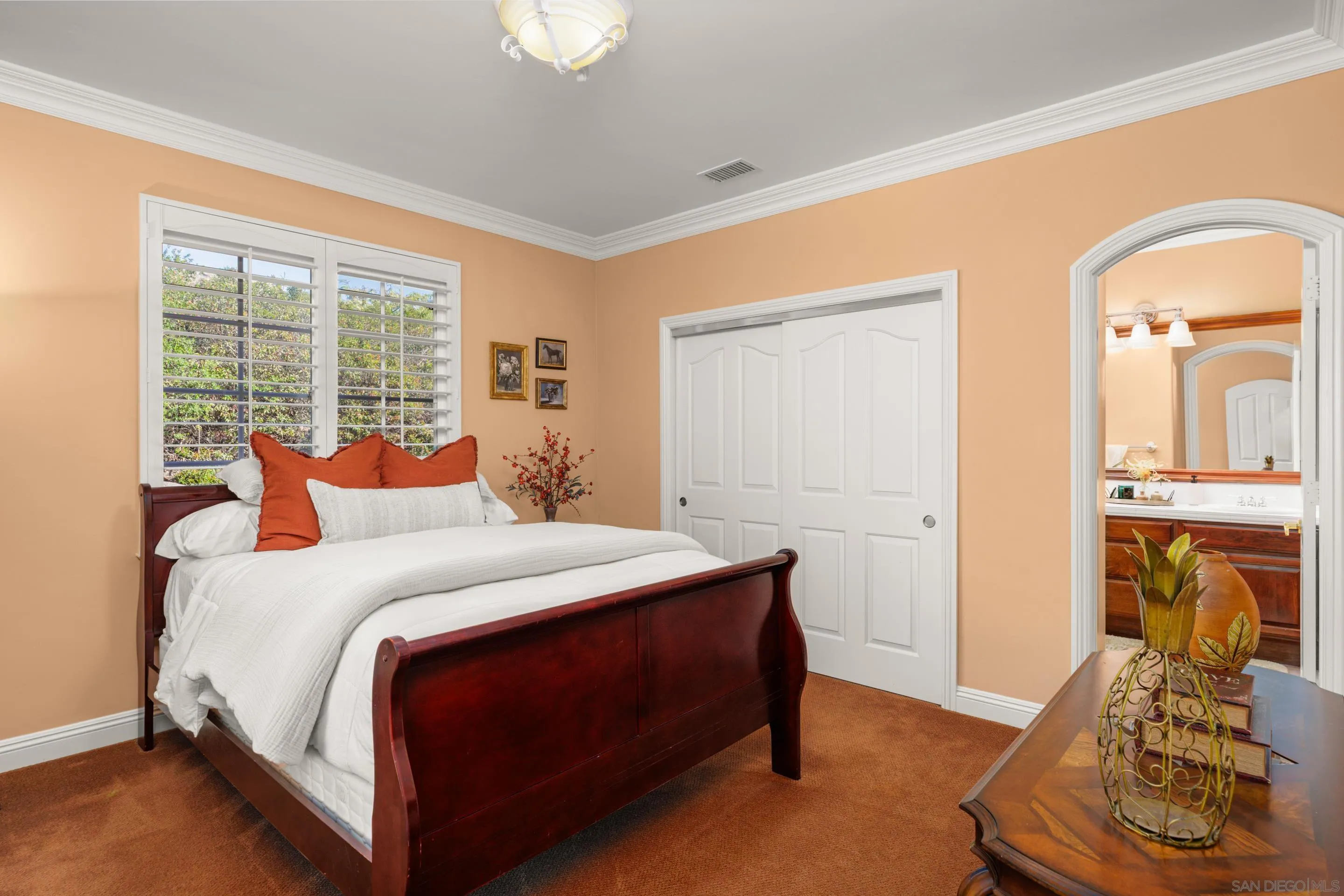 29166 Meadow Glen Way West