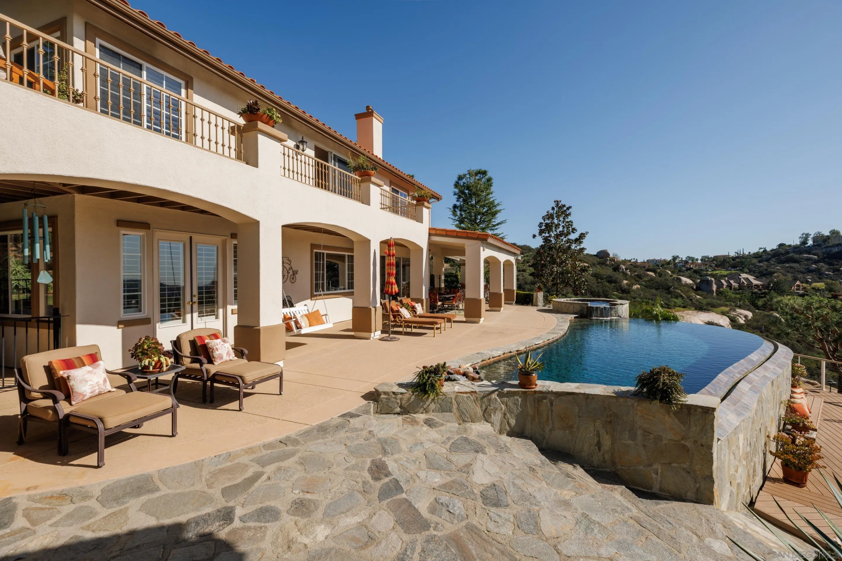 29166 Meadow Glen Way West