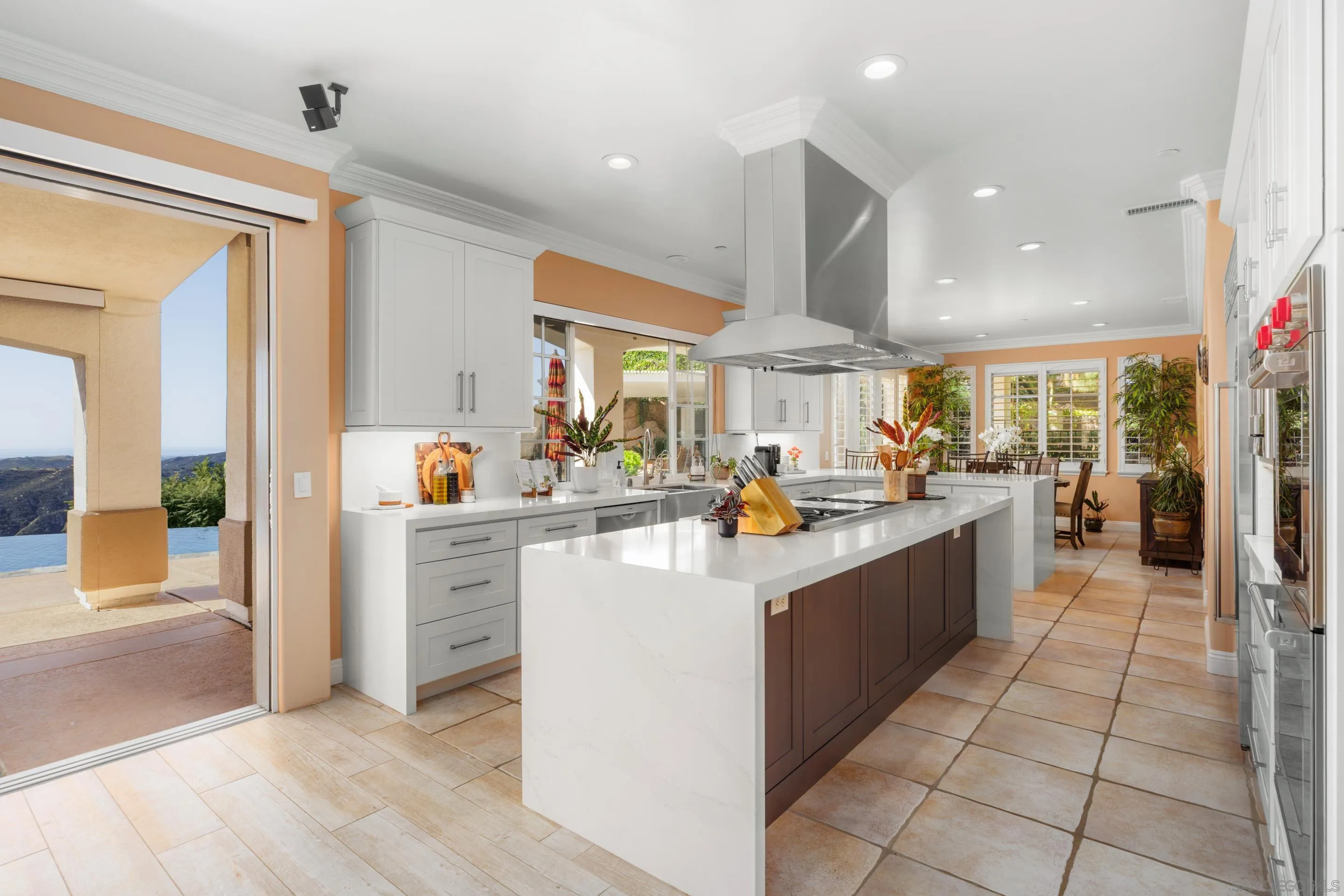 29166 Meadow Glen Way West