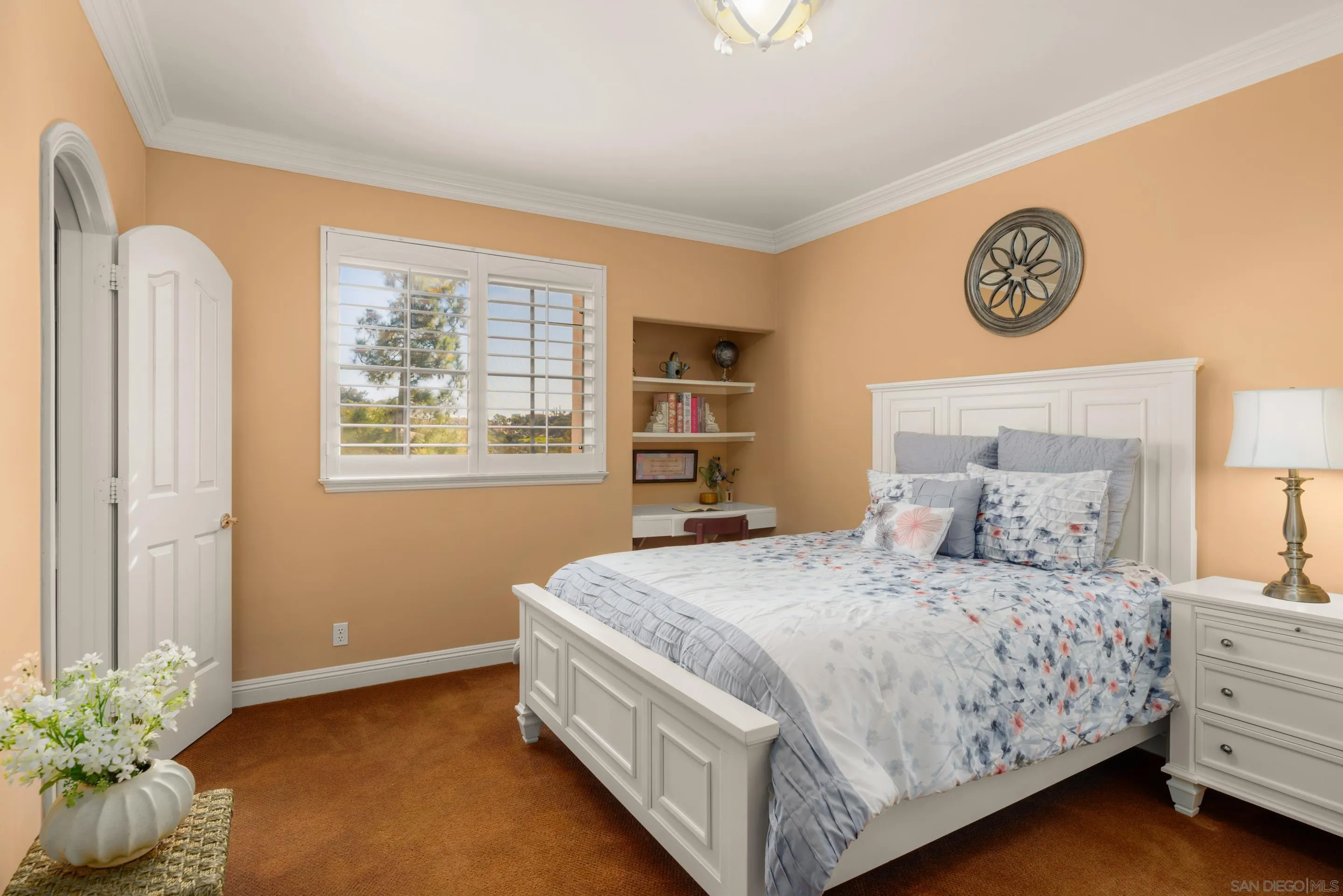 29166 Meadow Glen Way West