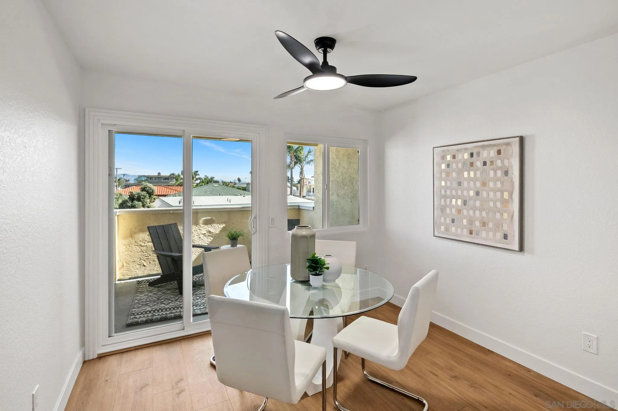 152 Evergreen Ave. Unit 4