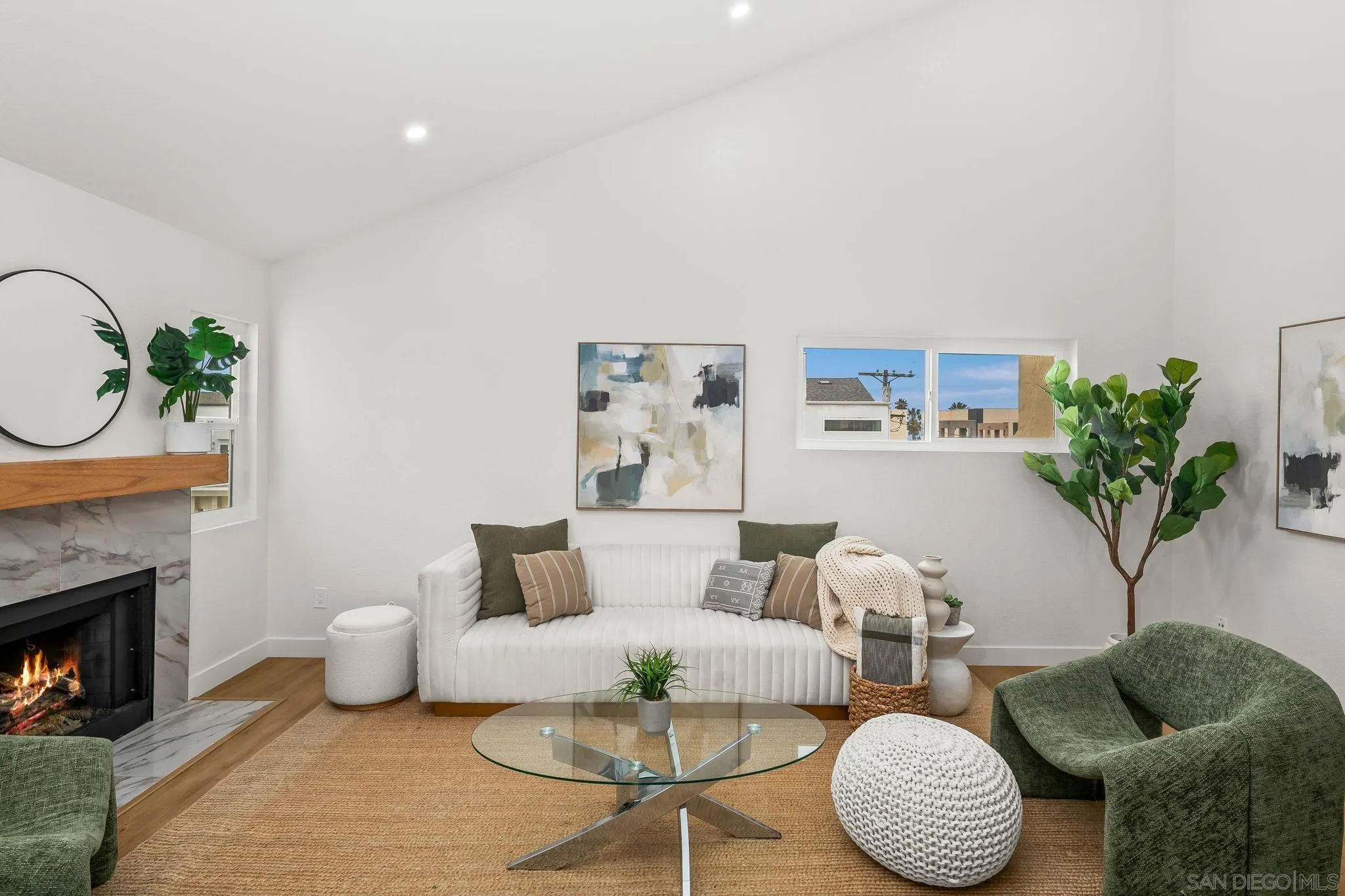 152 Evergreen Ave. Unit 4