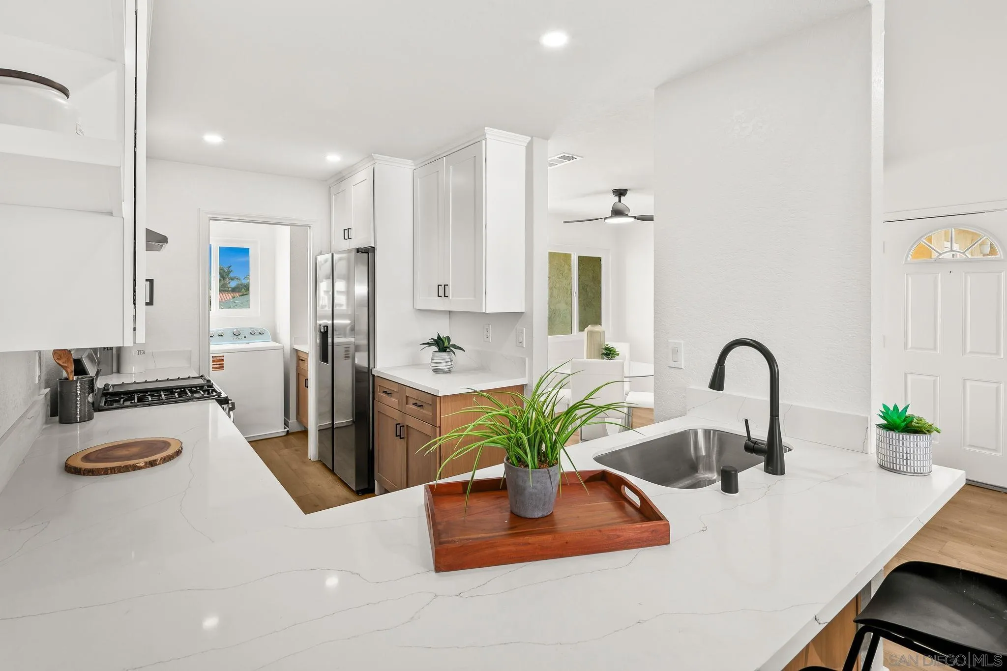 152 Evergreen Ave. Unit 4