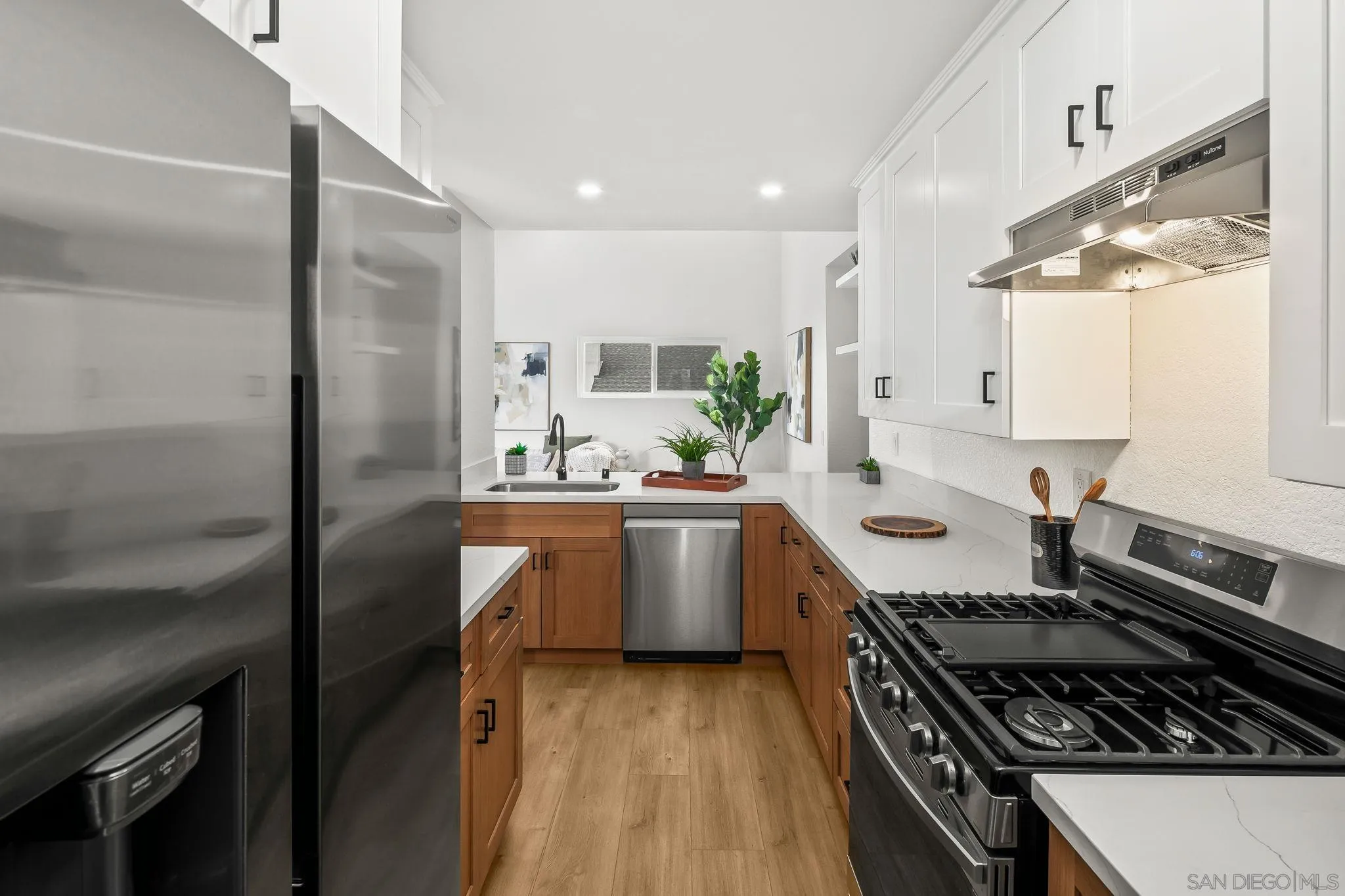 152 Evergreen Ave. Unit 4