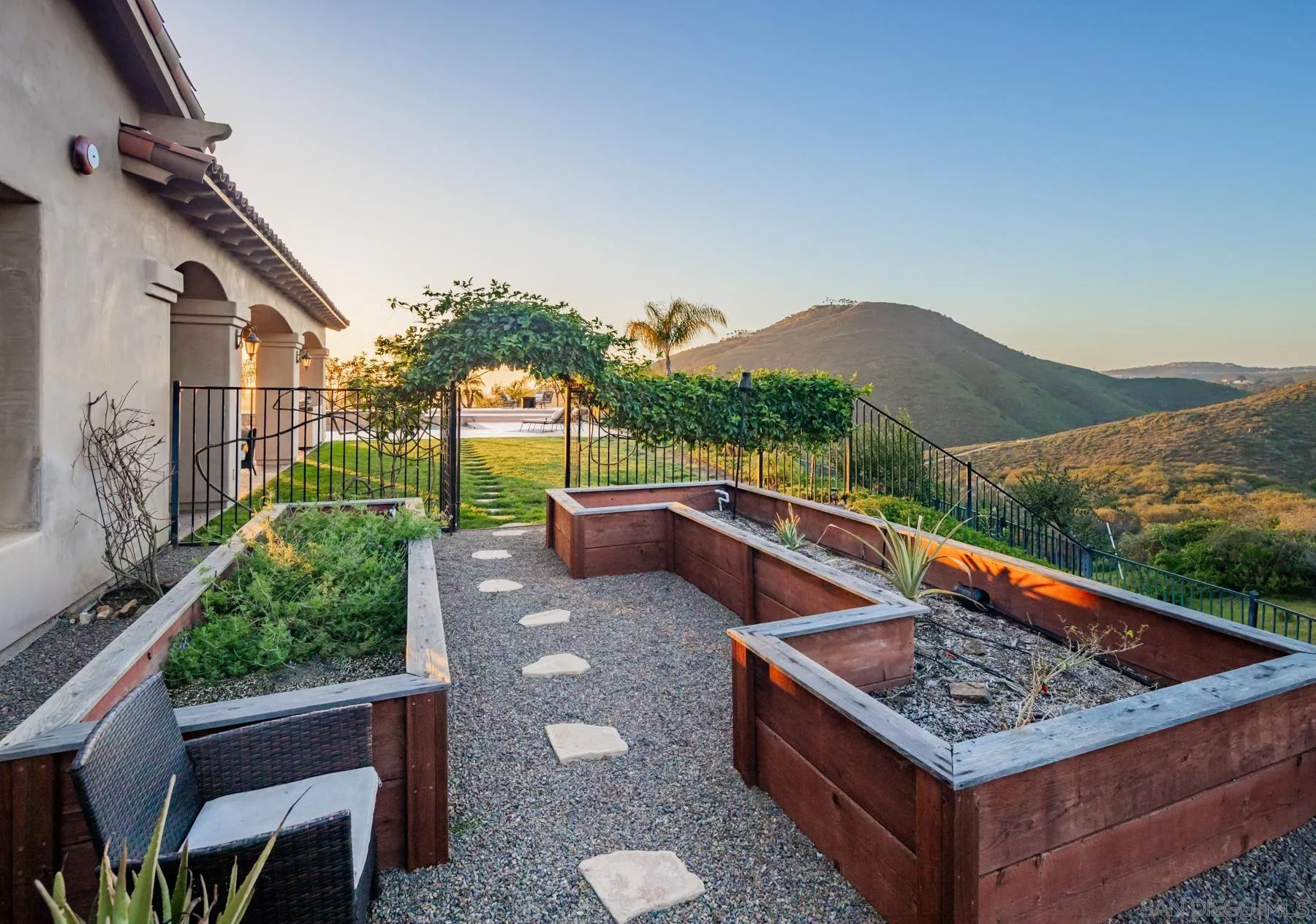 7718 Camino Sin Puente