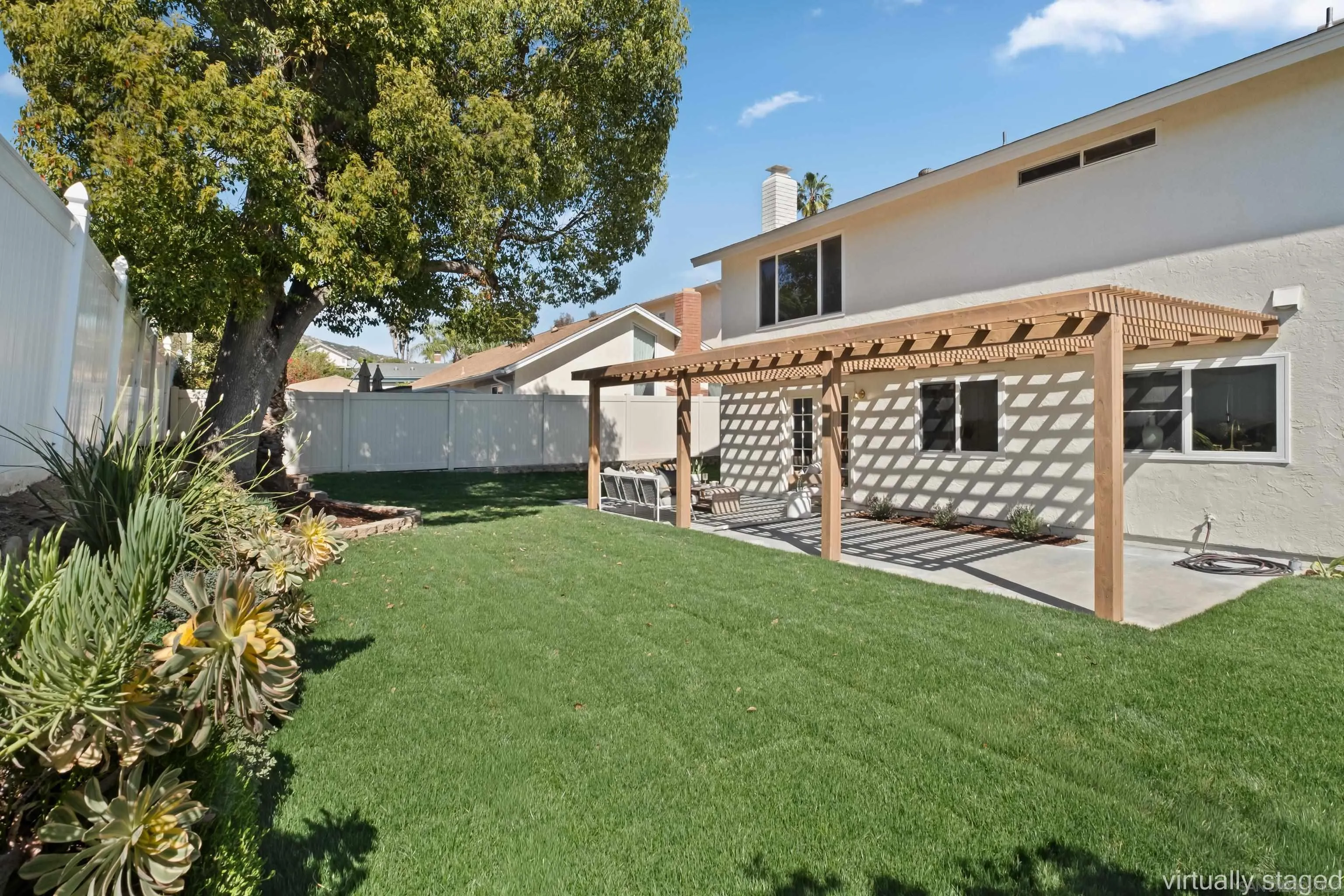 14334 Sandown Ct