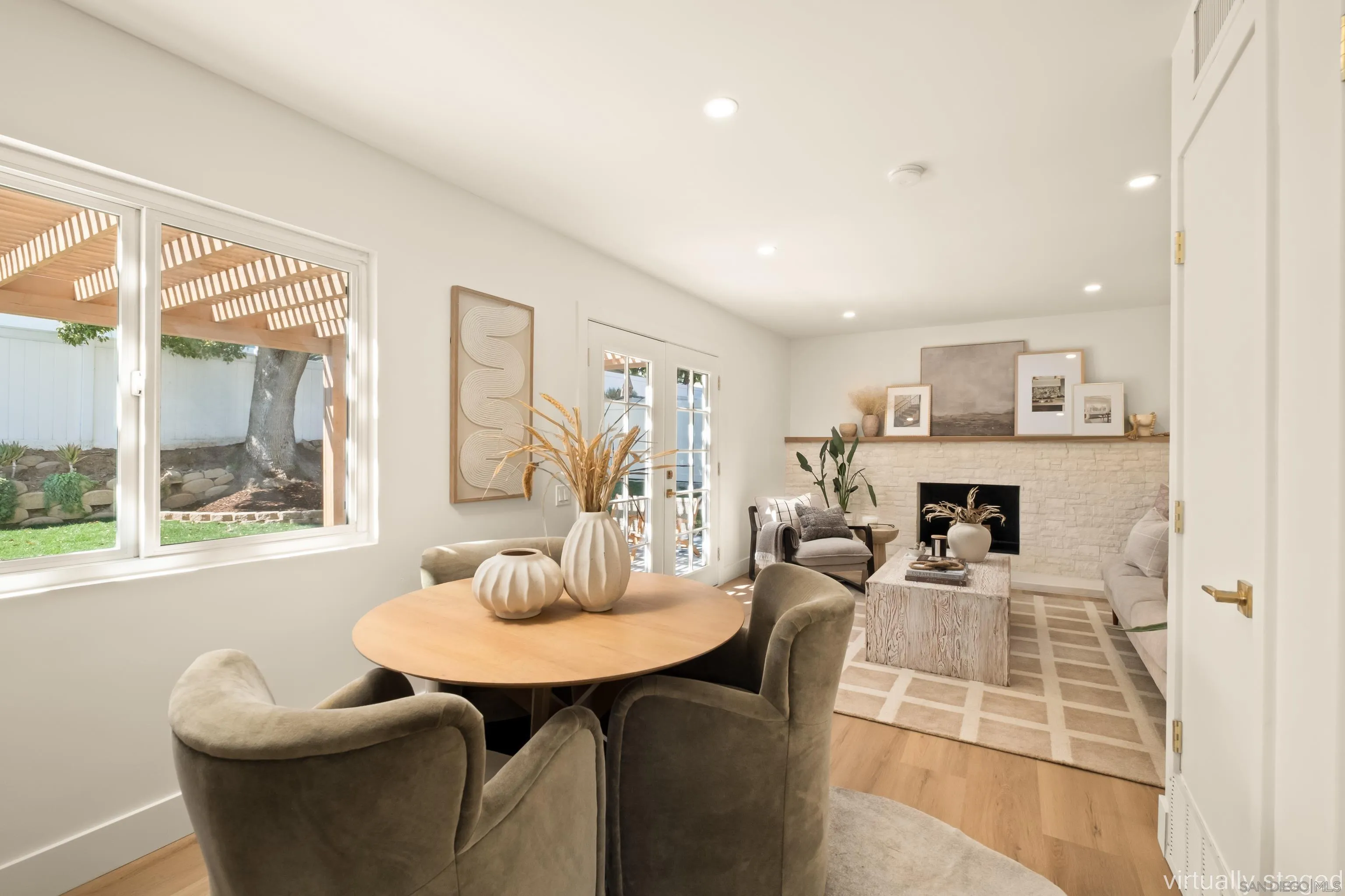 14334 Sandown Ct