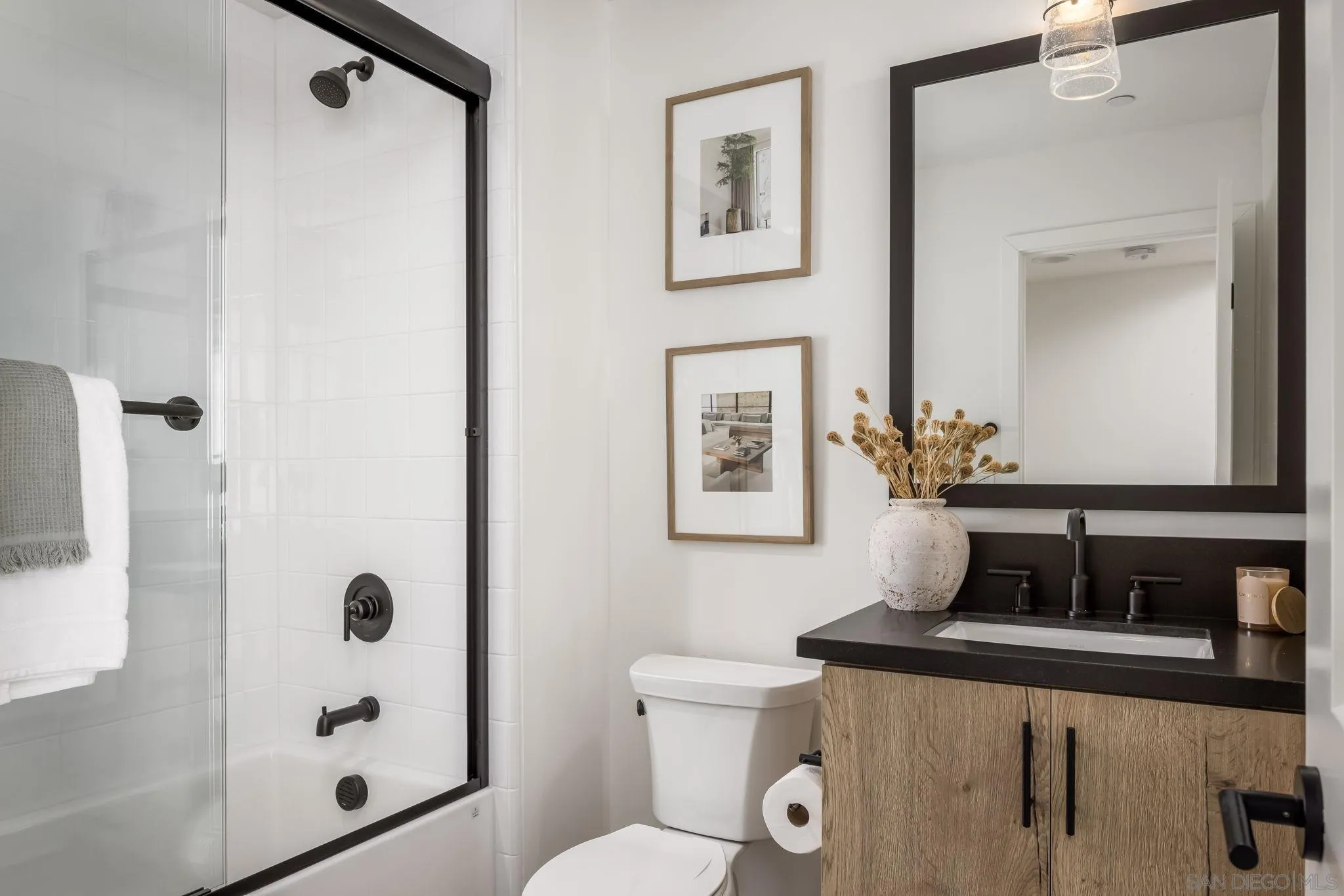 1107 Catania Court Unit 208