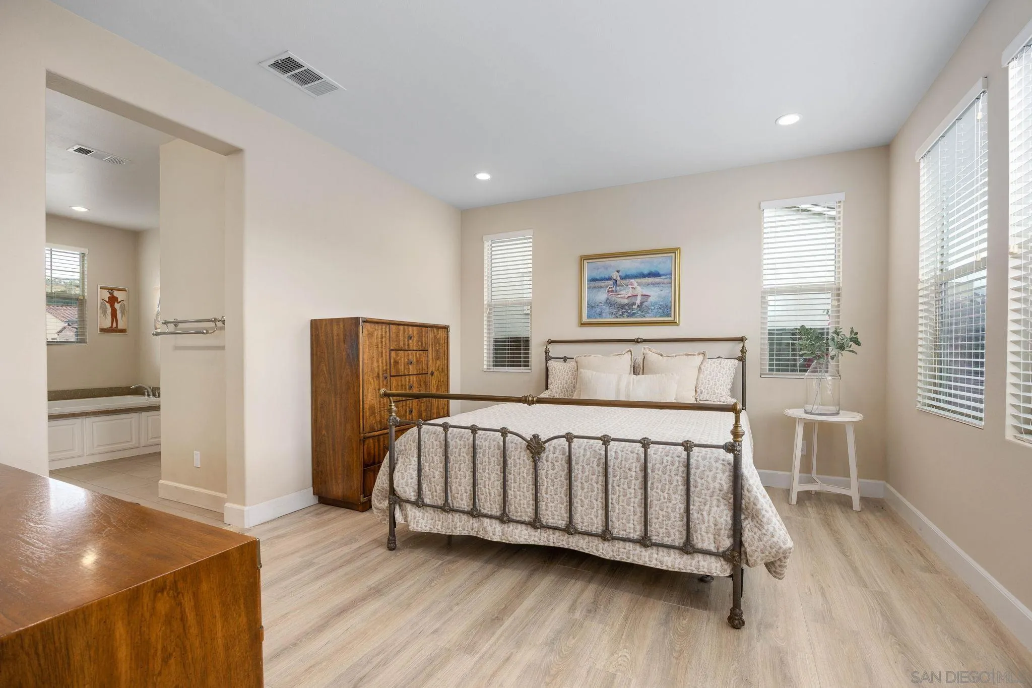 7957 Auberge Circle