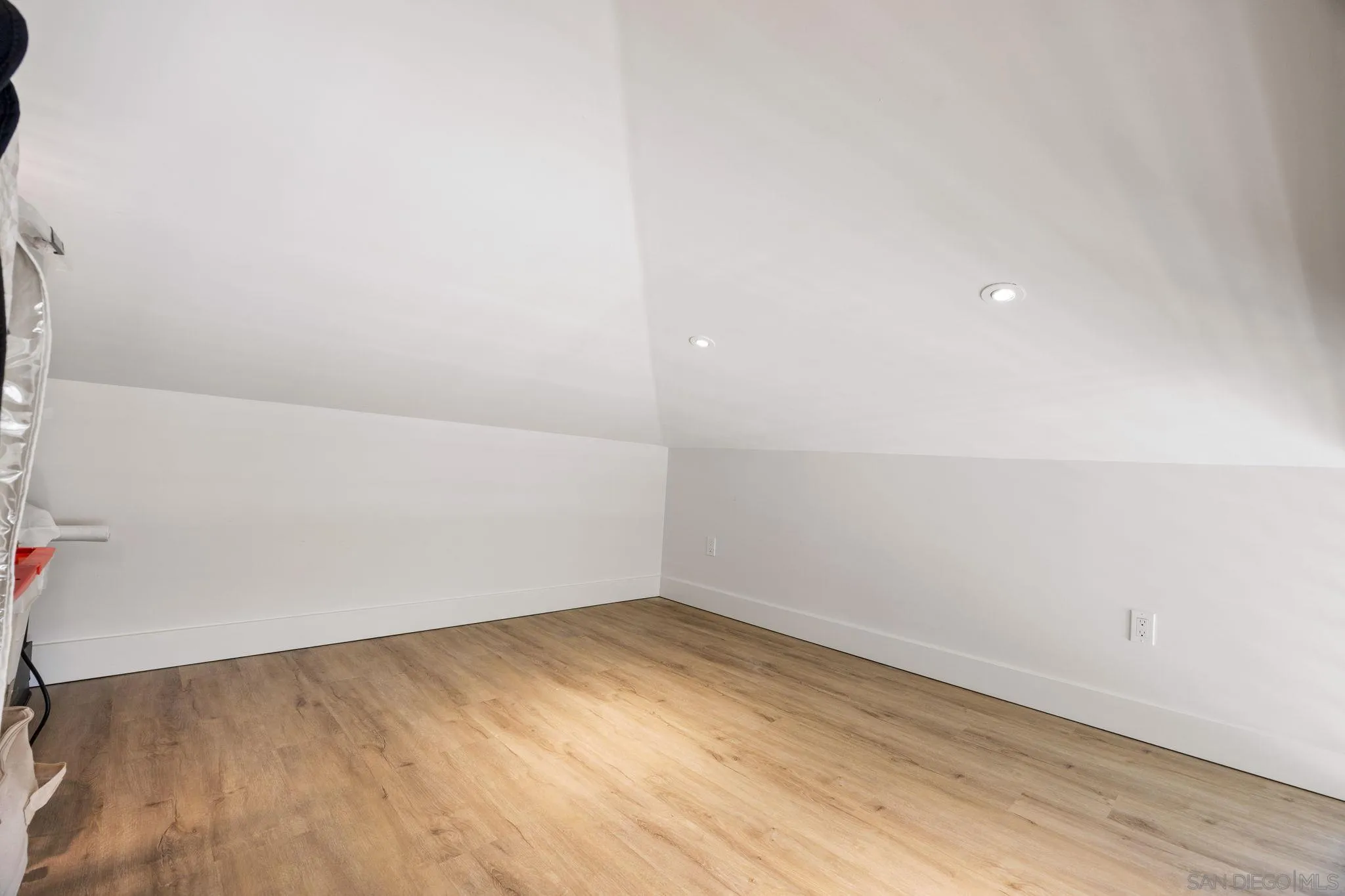 2449 Manchester Ave, Cardiff-by-the-Sea