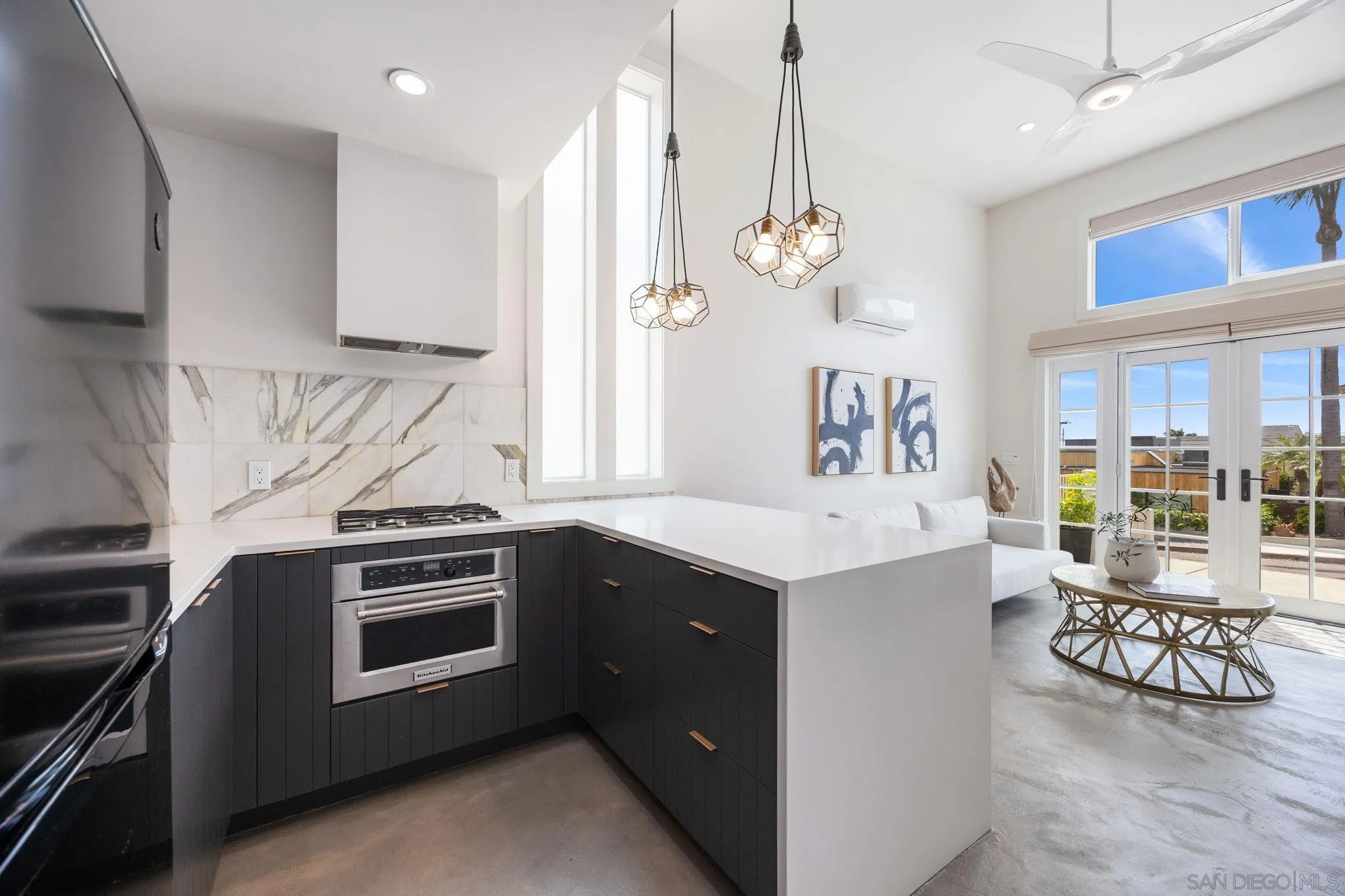 2449 Manchester Ave, Cardiff-by-the-Sea