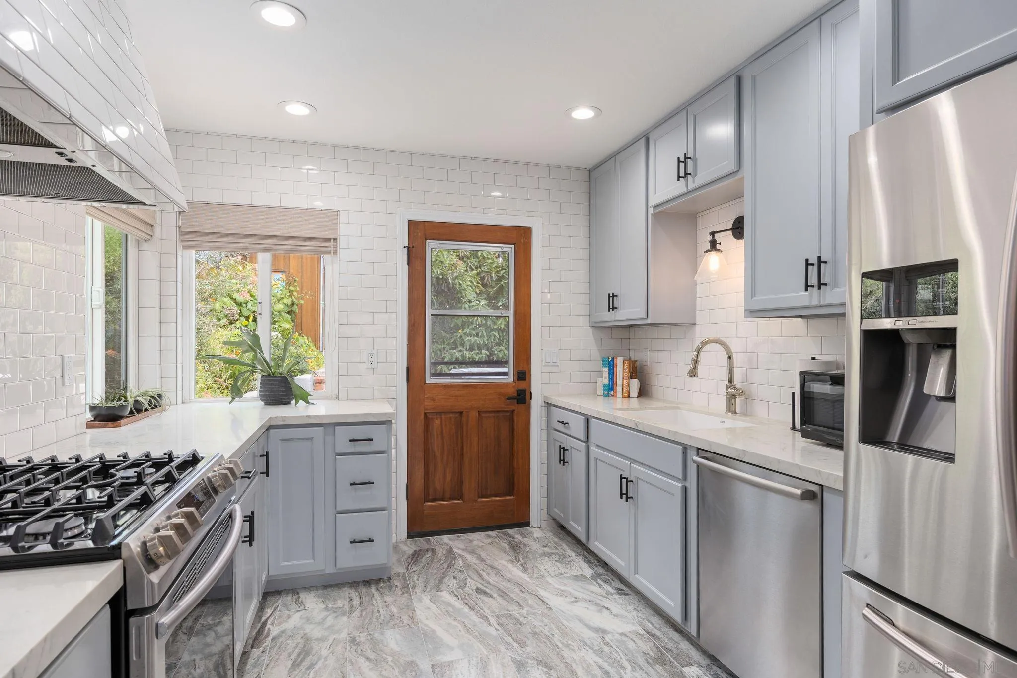 2449 Manchester Ave, Cardiff-by-the-Sea