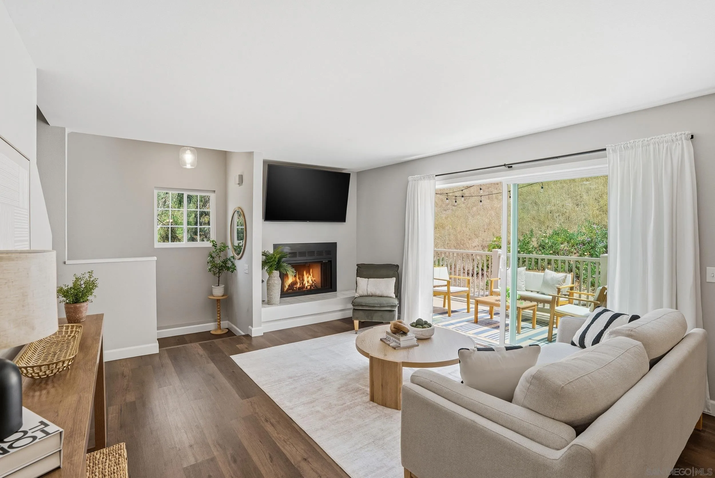 3793 Balboa Ter Unit A