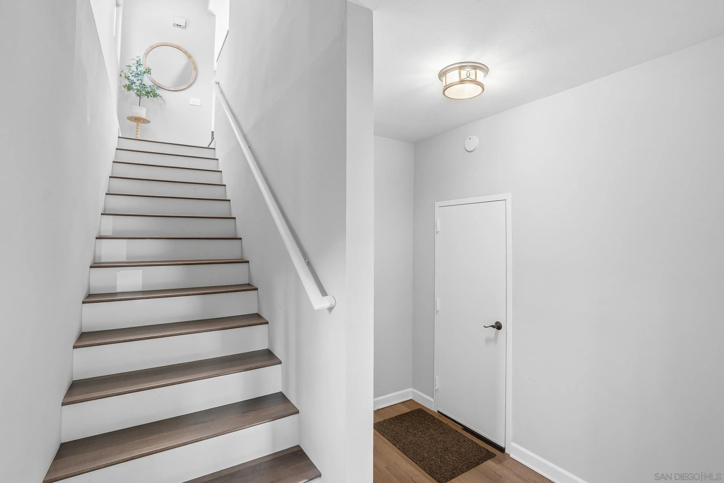 3793 Balboa Ter Unit A