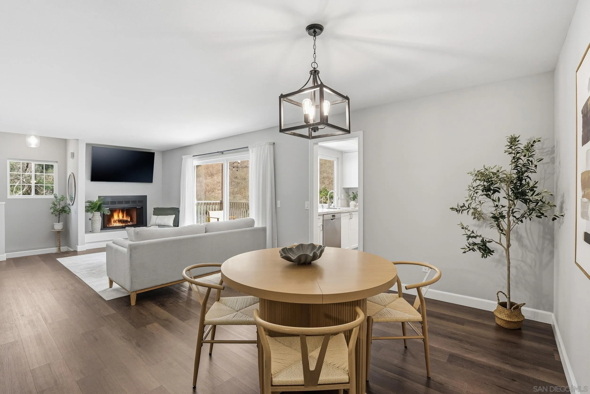 3793 Balboa Ter Unit A