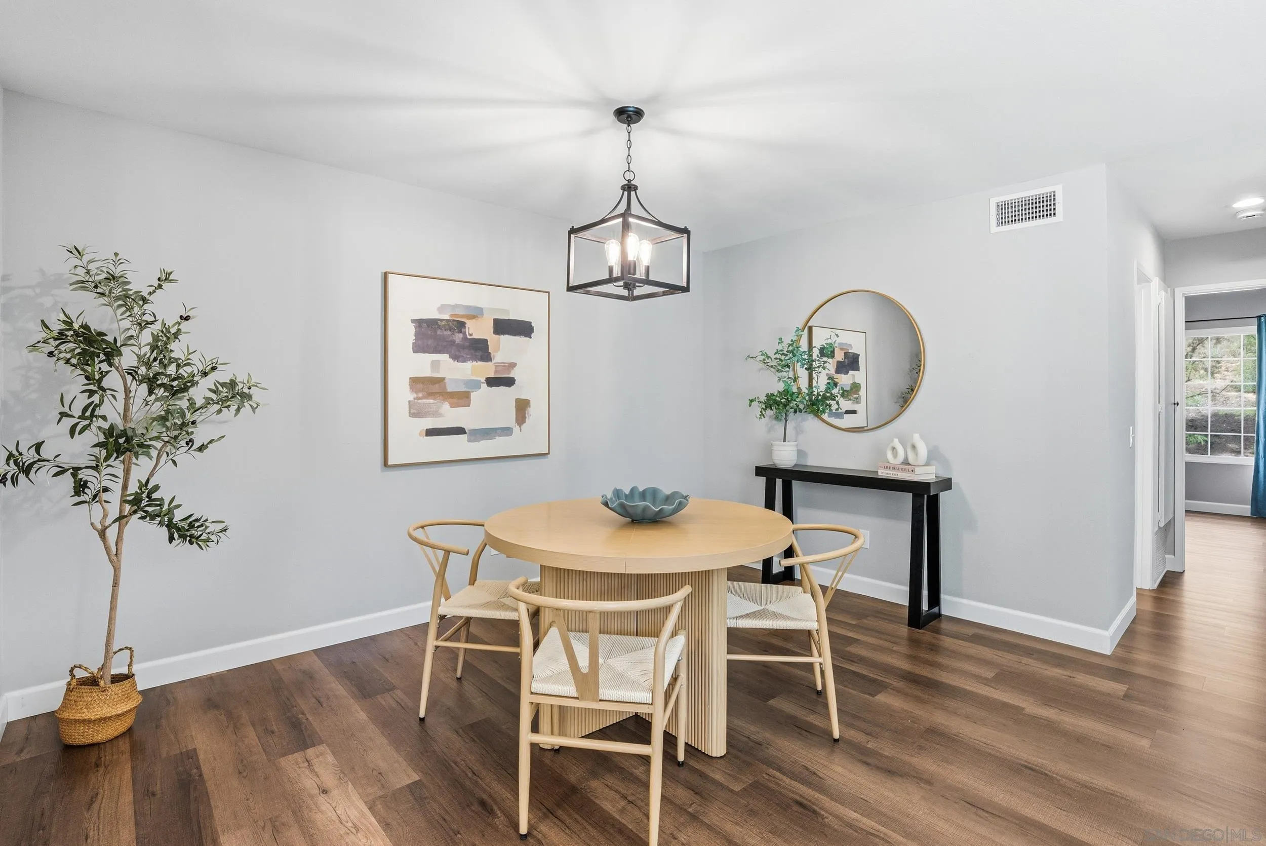 3793 Balboa Ter Unit A