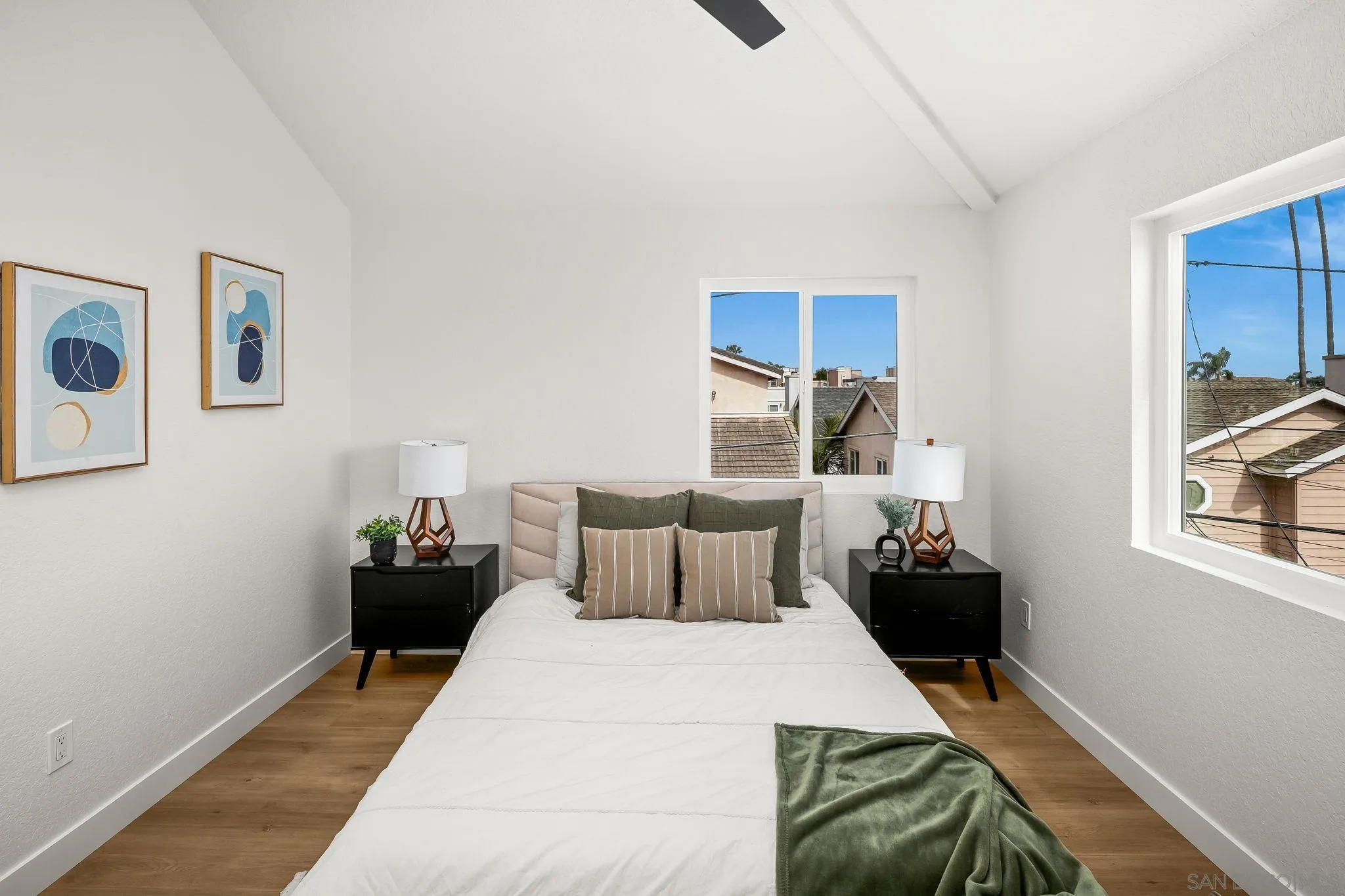 152 Evergreen Ave. Unit 4