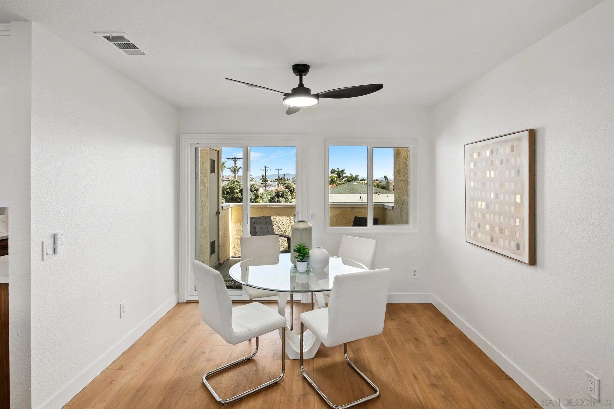 152 Evergreen Ave. Unit 4