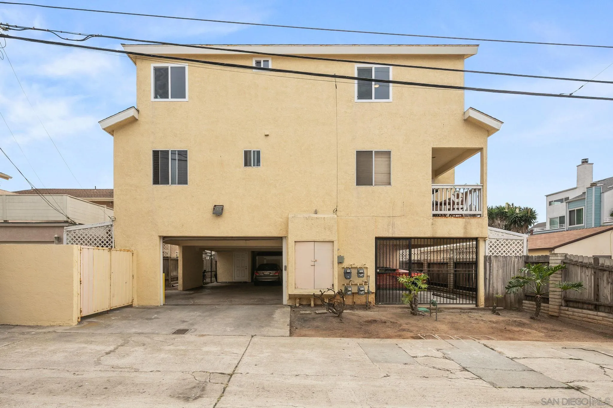 152 Evergreen Ave. Unit 4