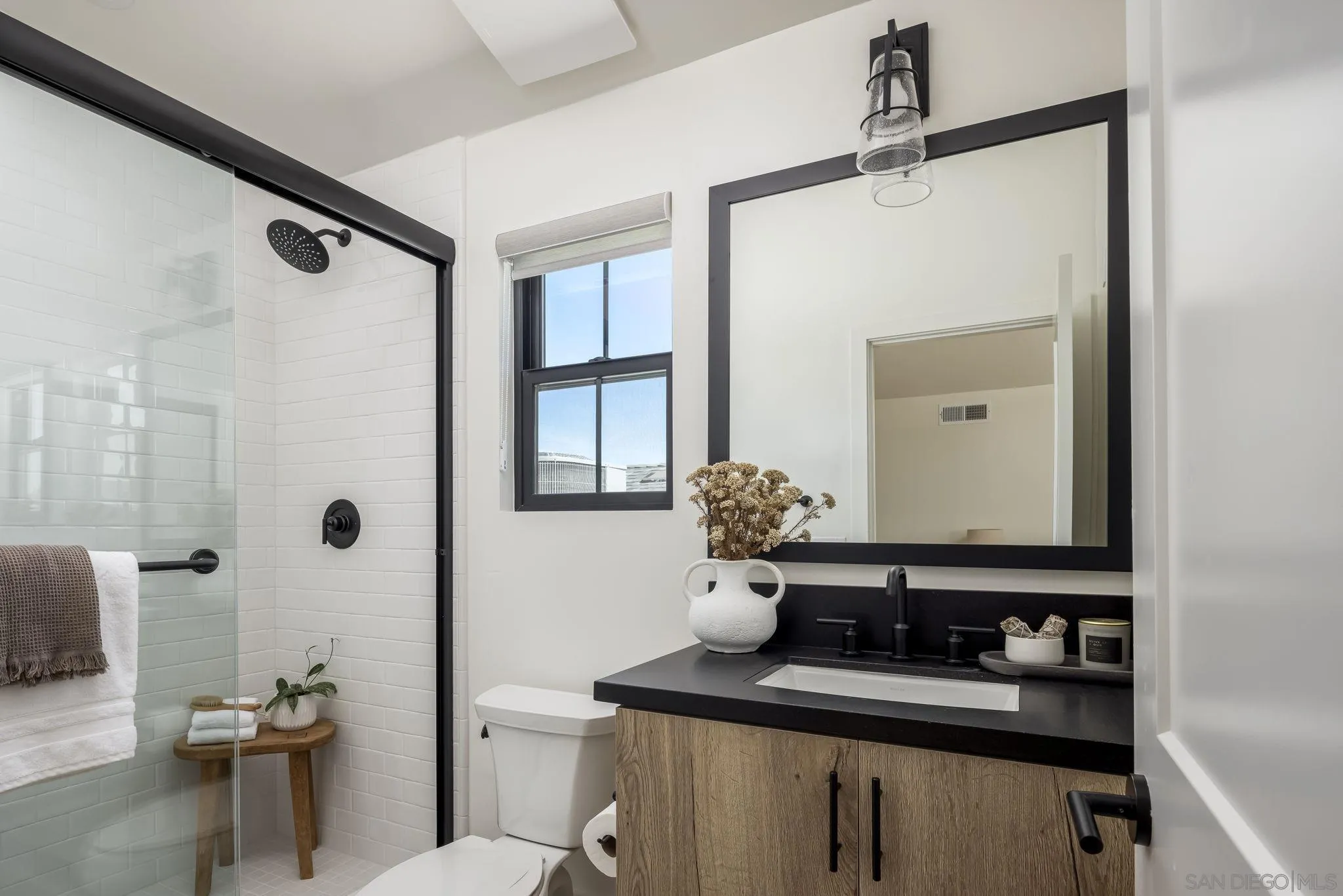 1107 Catania Court Unit 208