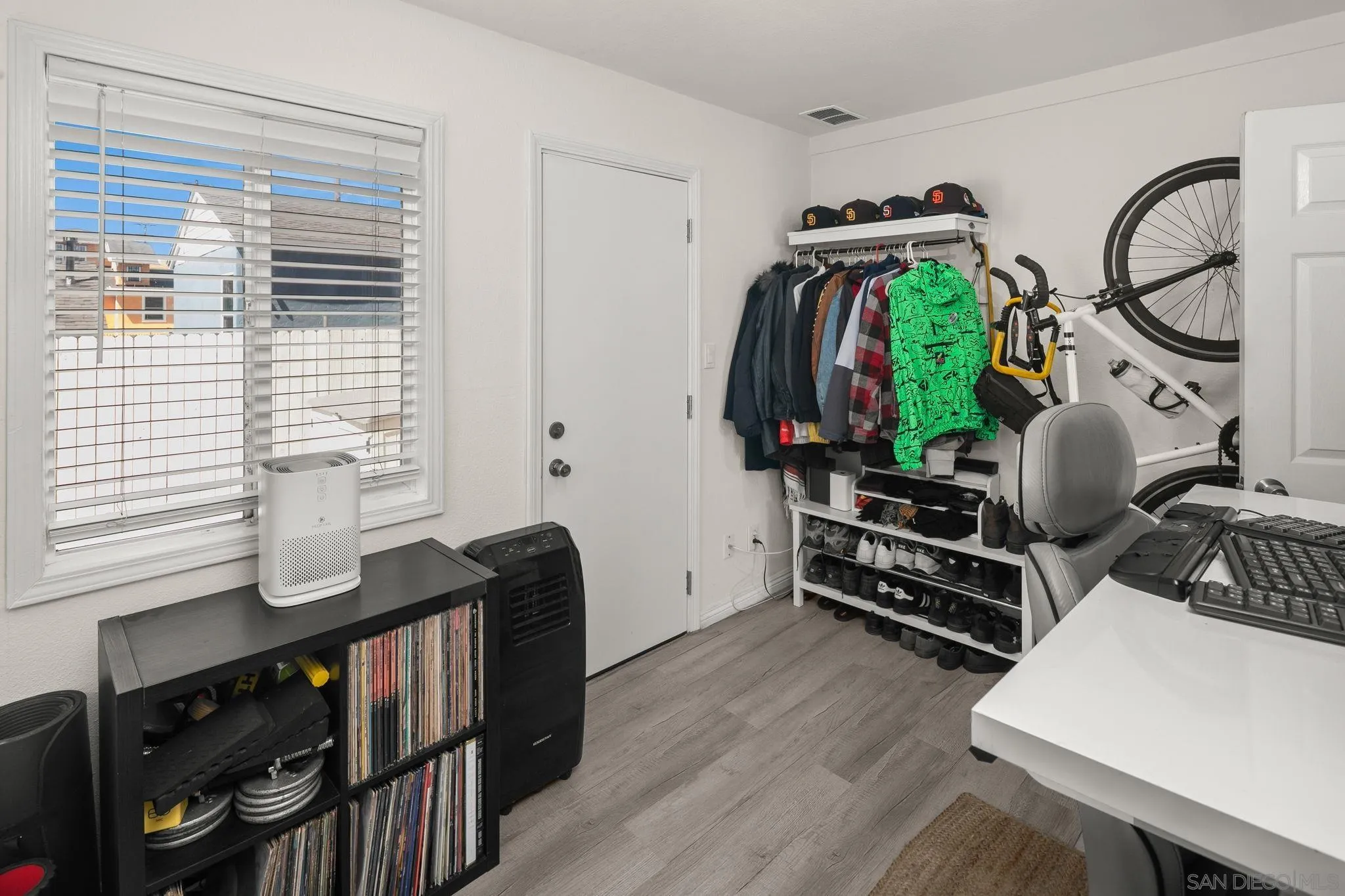 4863 Polk Ave.