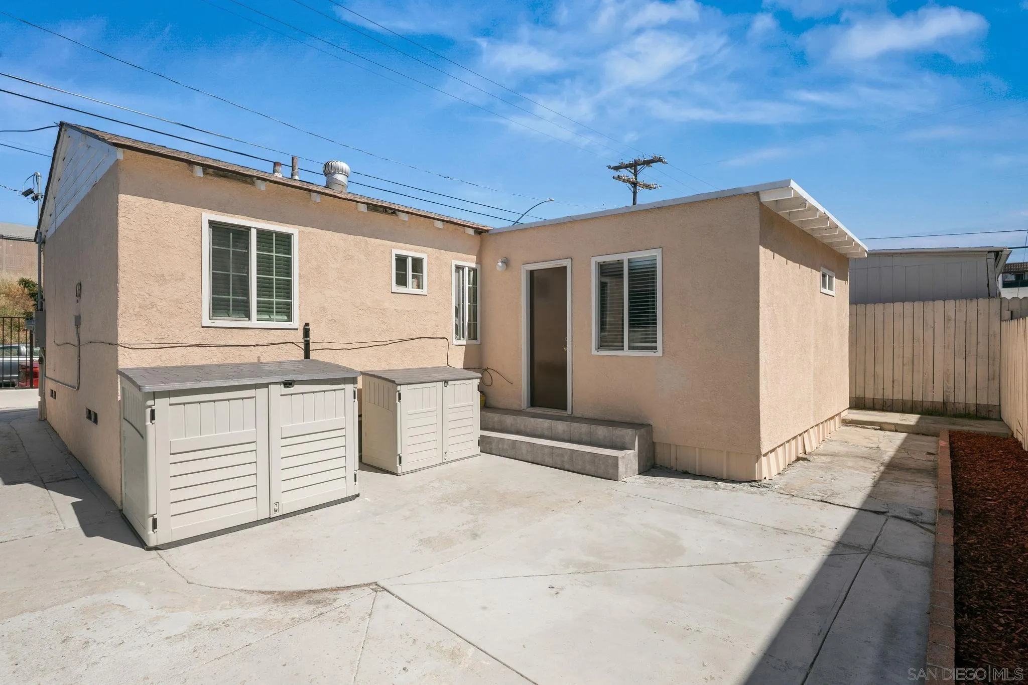 4863 Polk Ave.