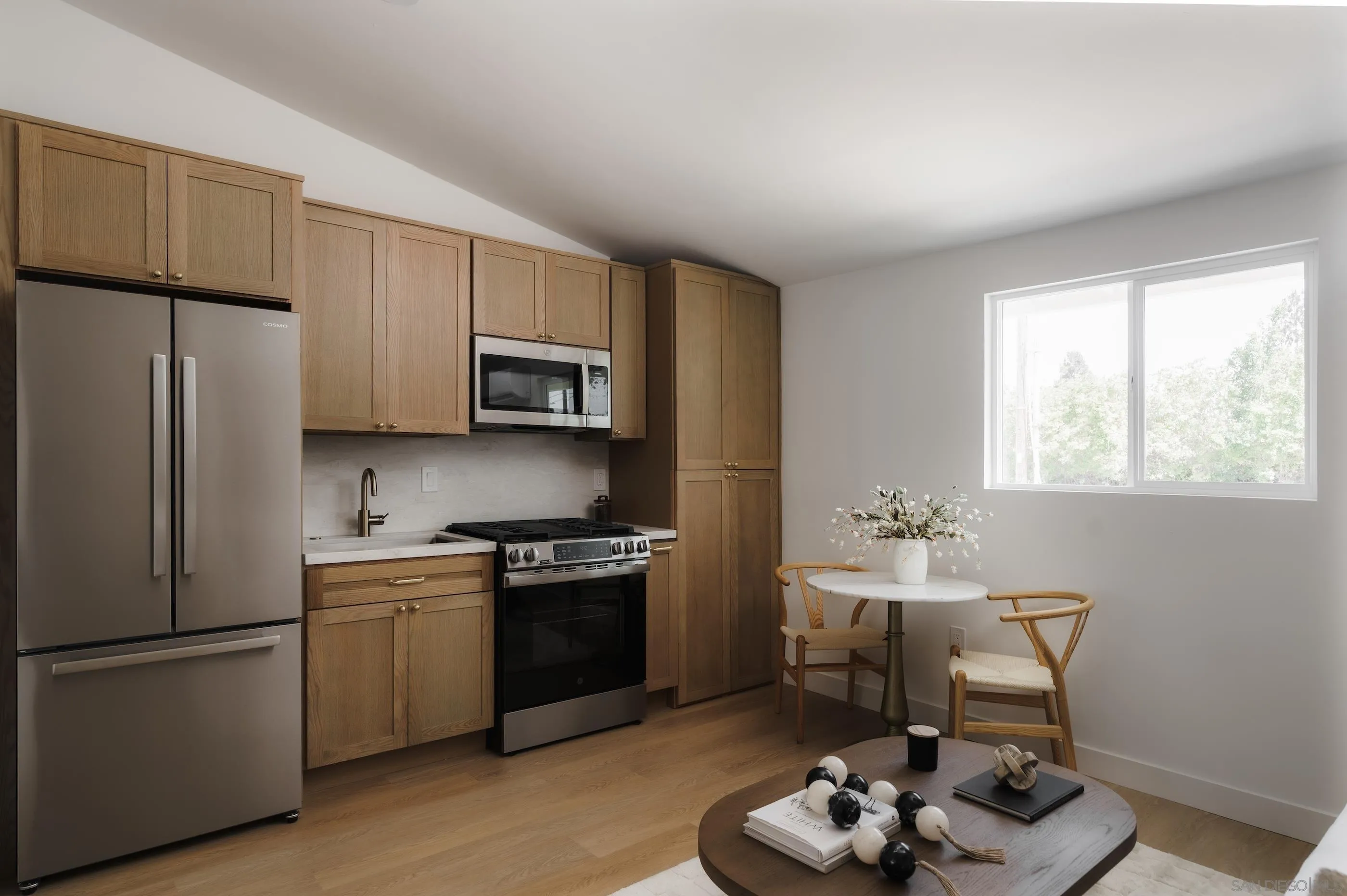 2806 Mission Village Dr