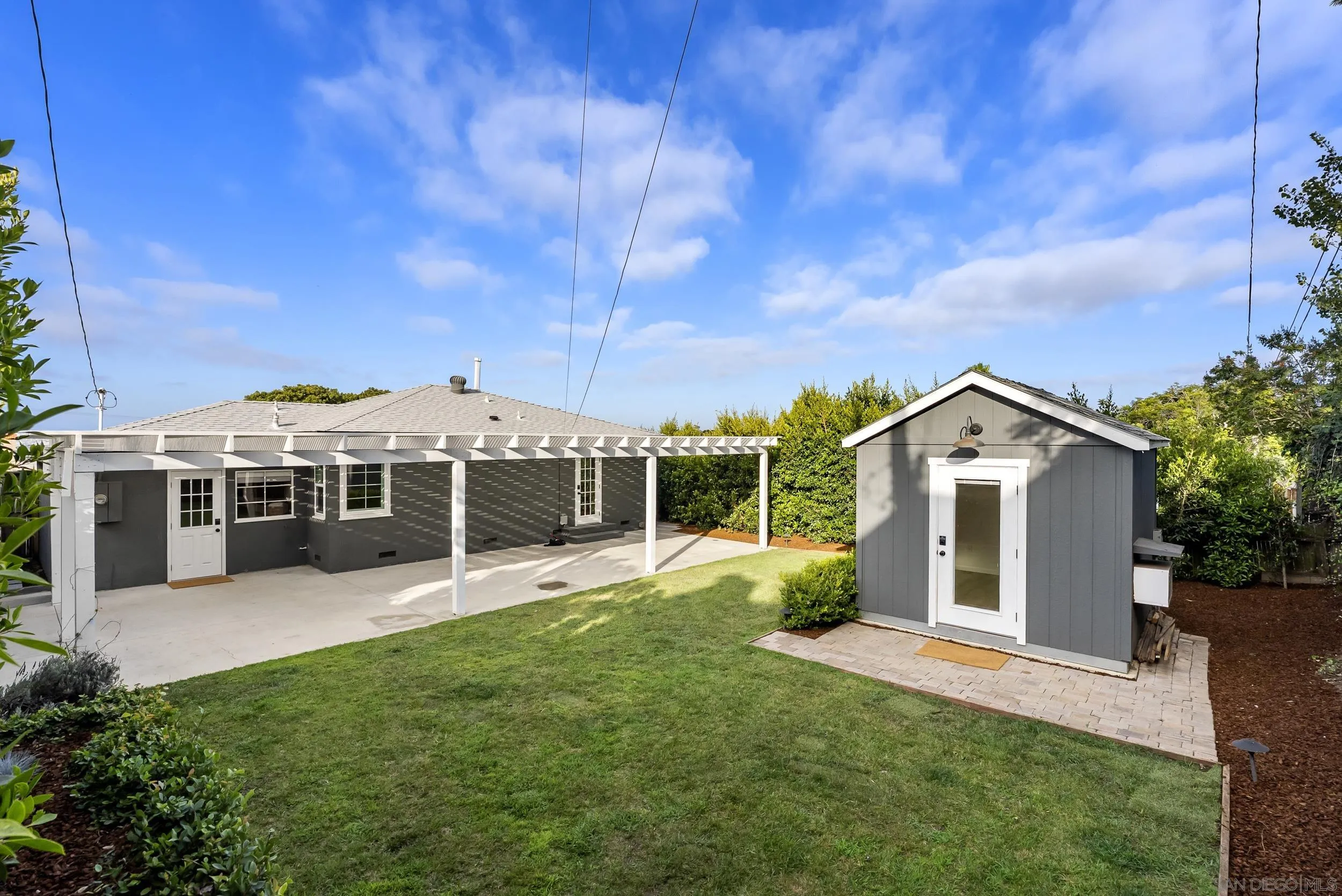 4325 Long Branch