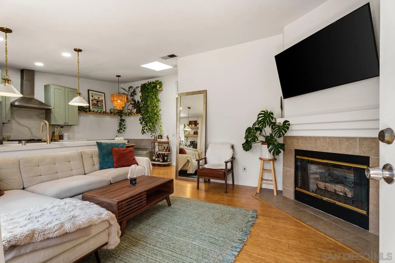 3932 Hamilton Unit 5